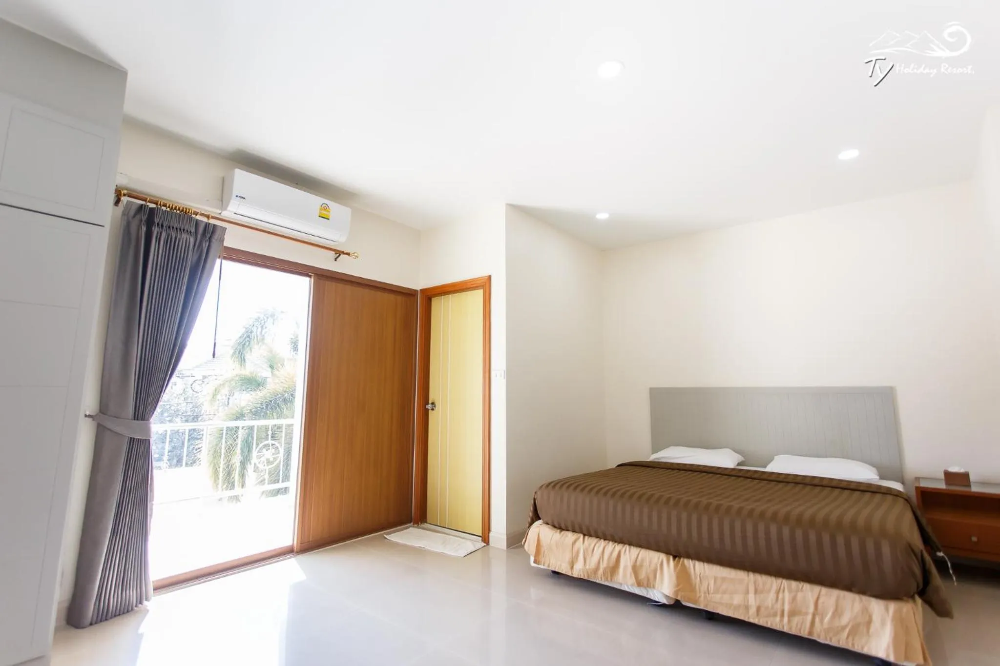 Bed in TY Holiday Resort