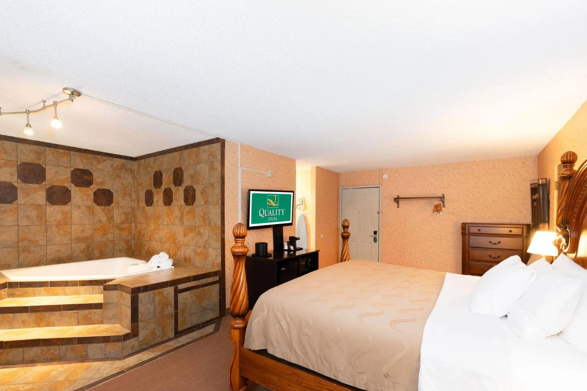 Bed in Quality Inn Havre