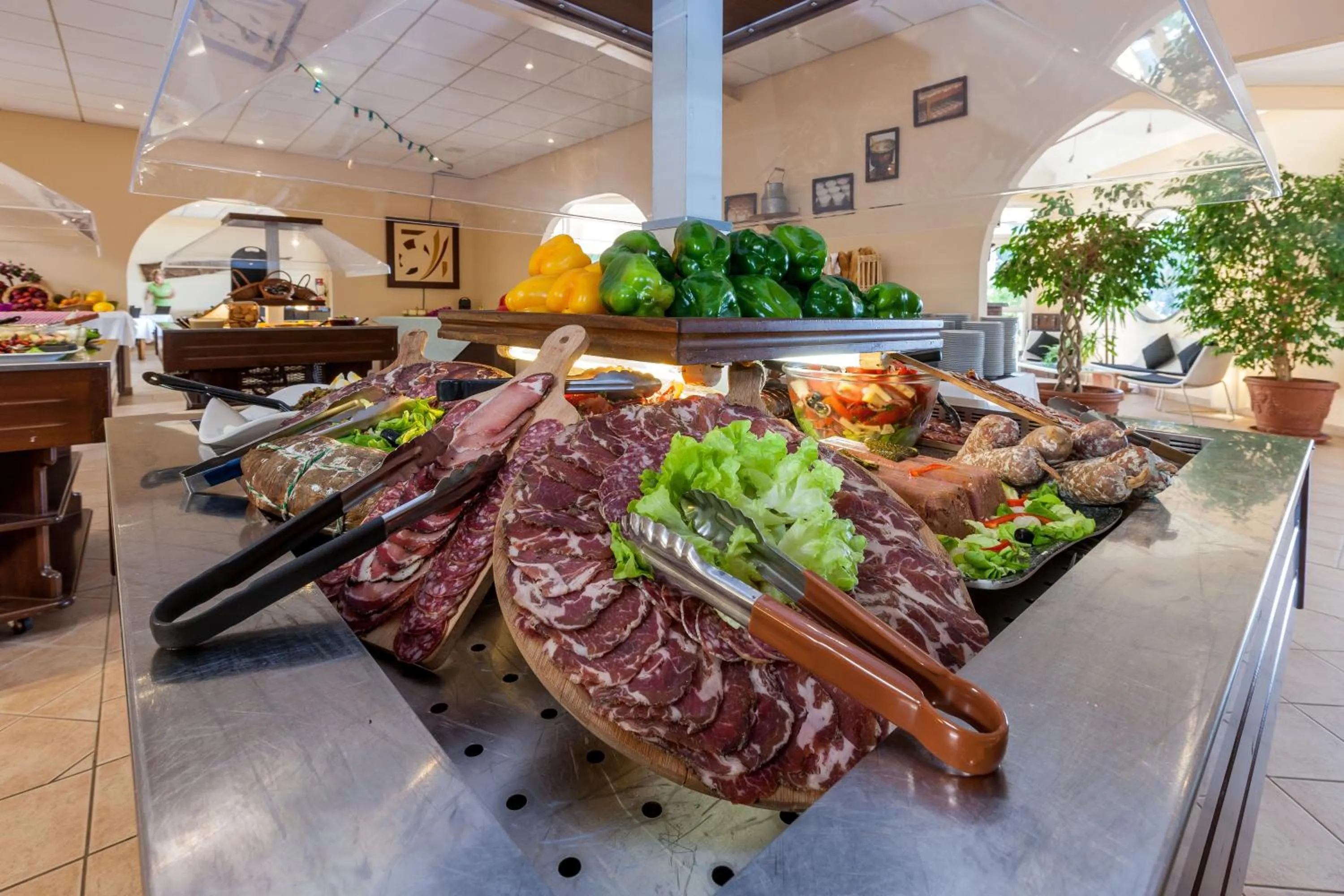 Restaurant/places to eat in Hotel Club Marina Viva