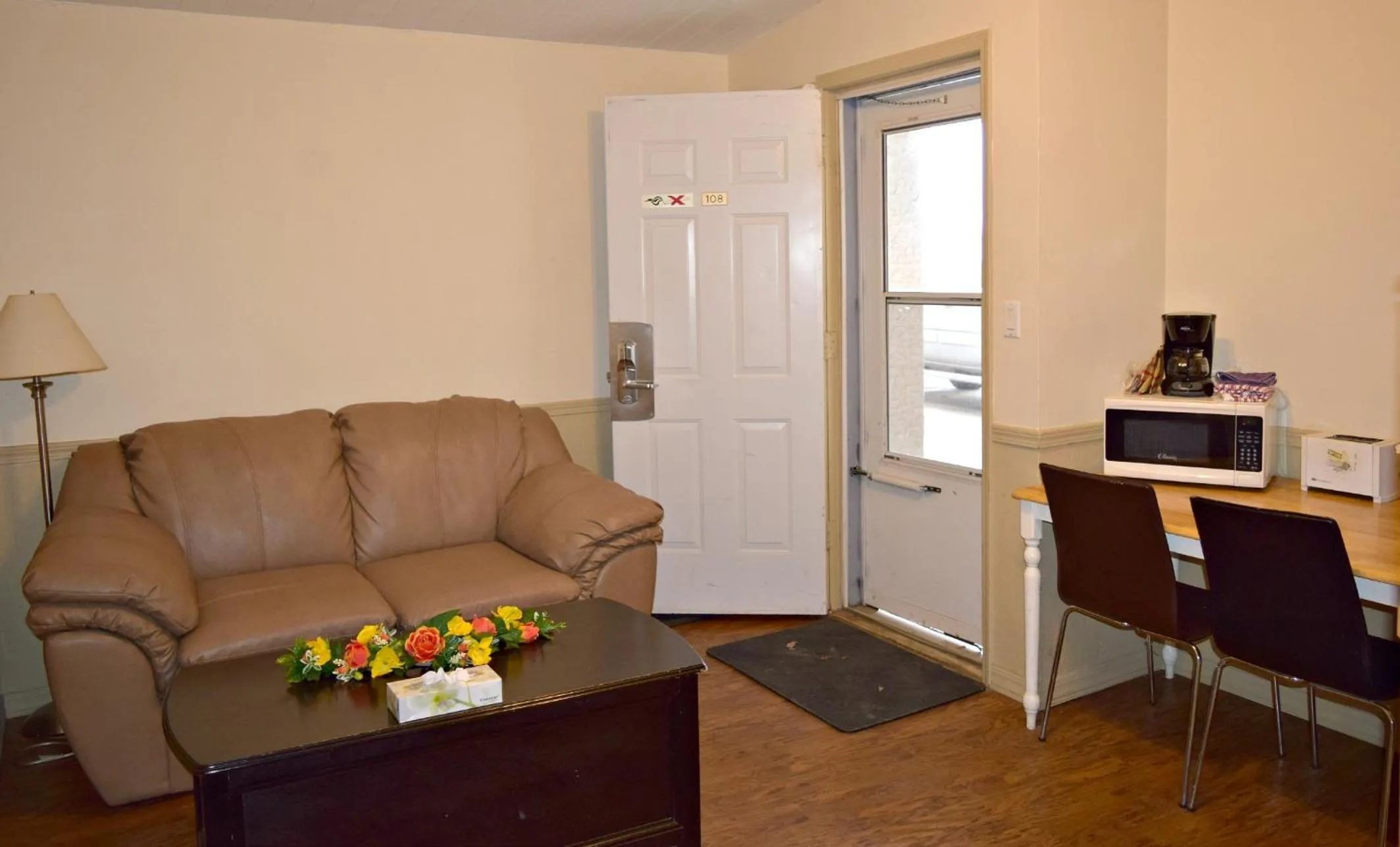 Centre Suite Inns Motel