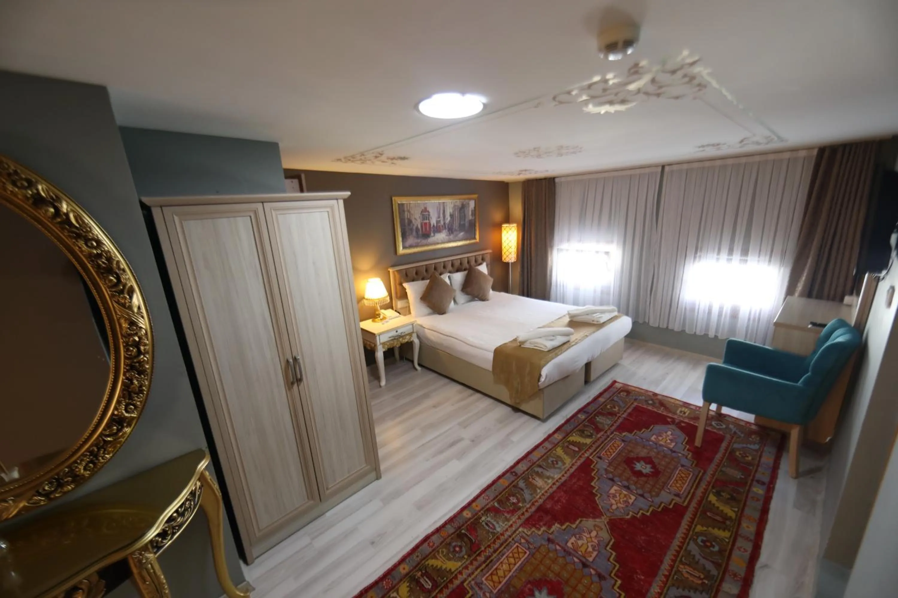 Bedroom, Bed in Sultans Royal Hotel