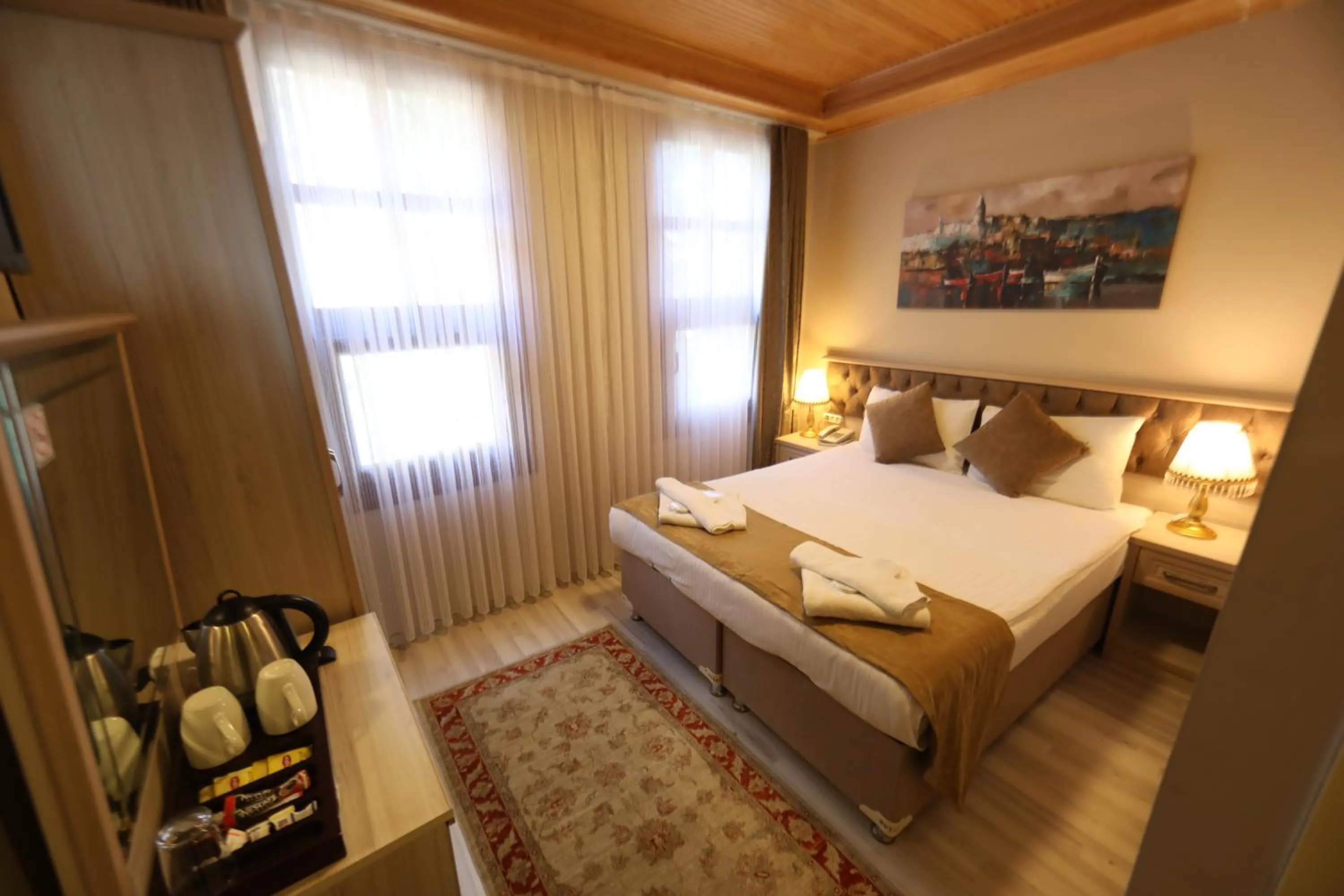 Bedroom, Bed in Sultans Royal Hotel