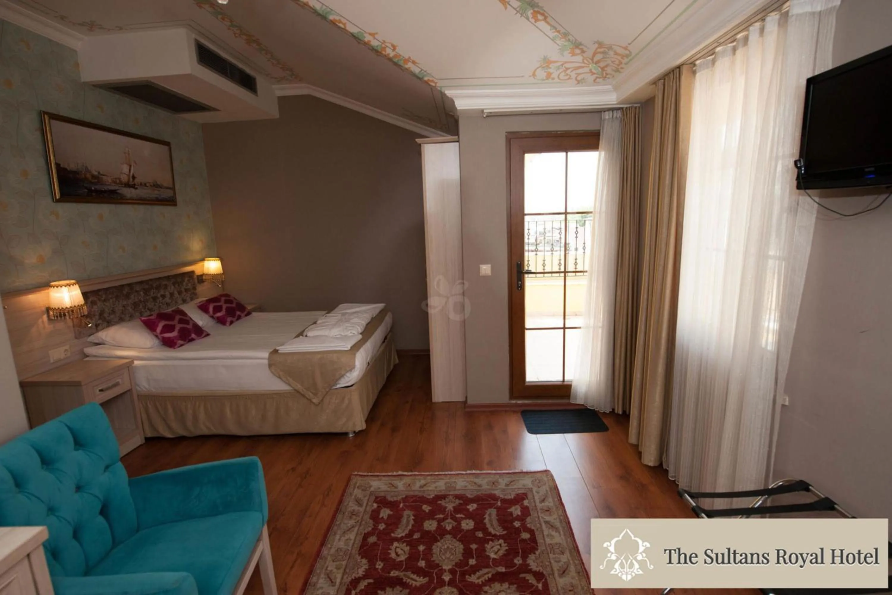 Photo of the whole room, Bed in Sultans Royal Hotel