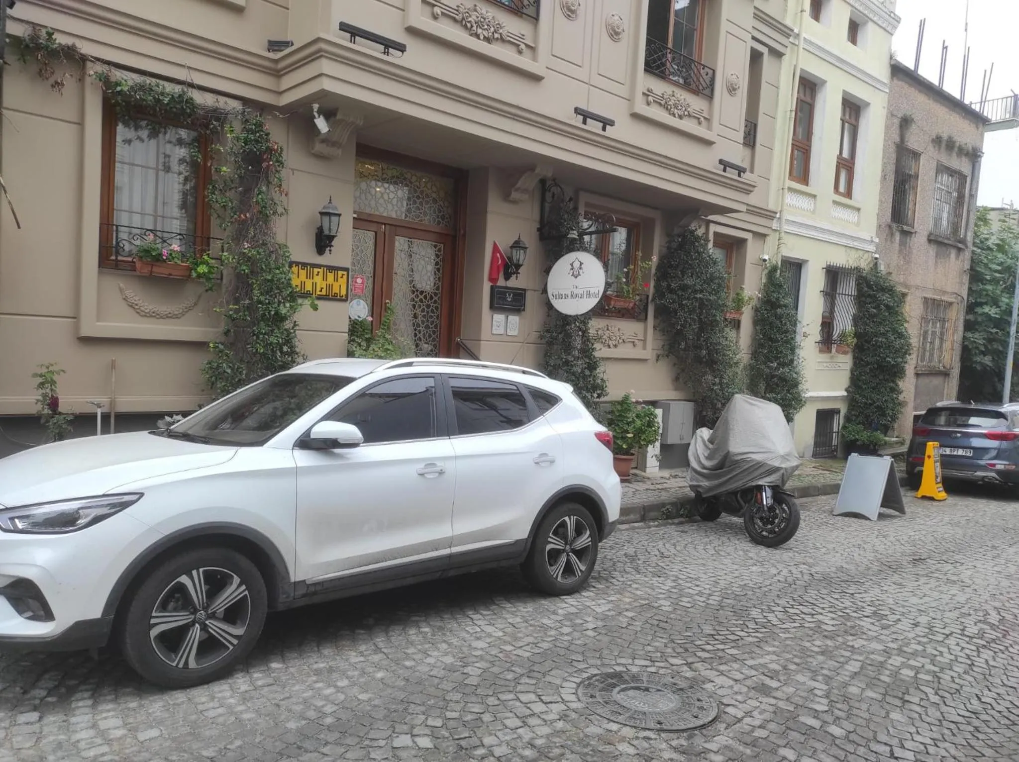 Parking in Sultans Royal Hotel