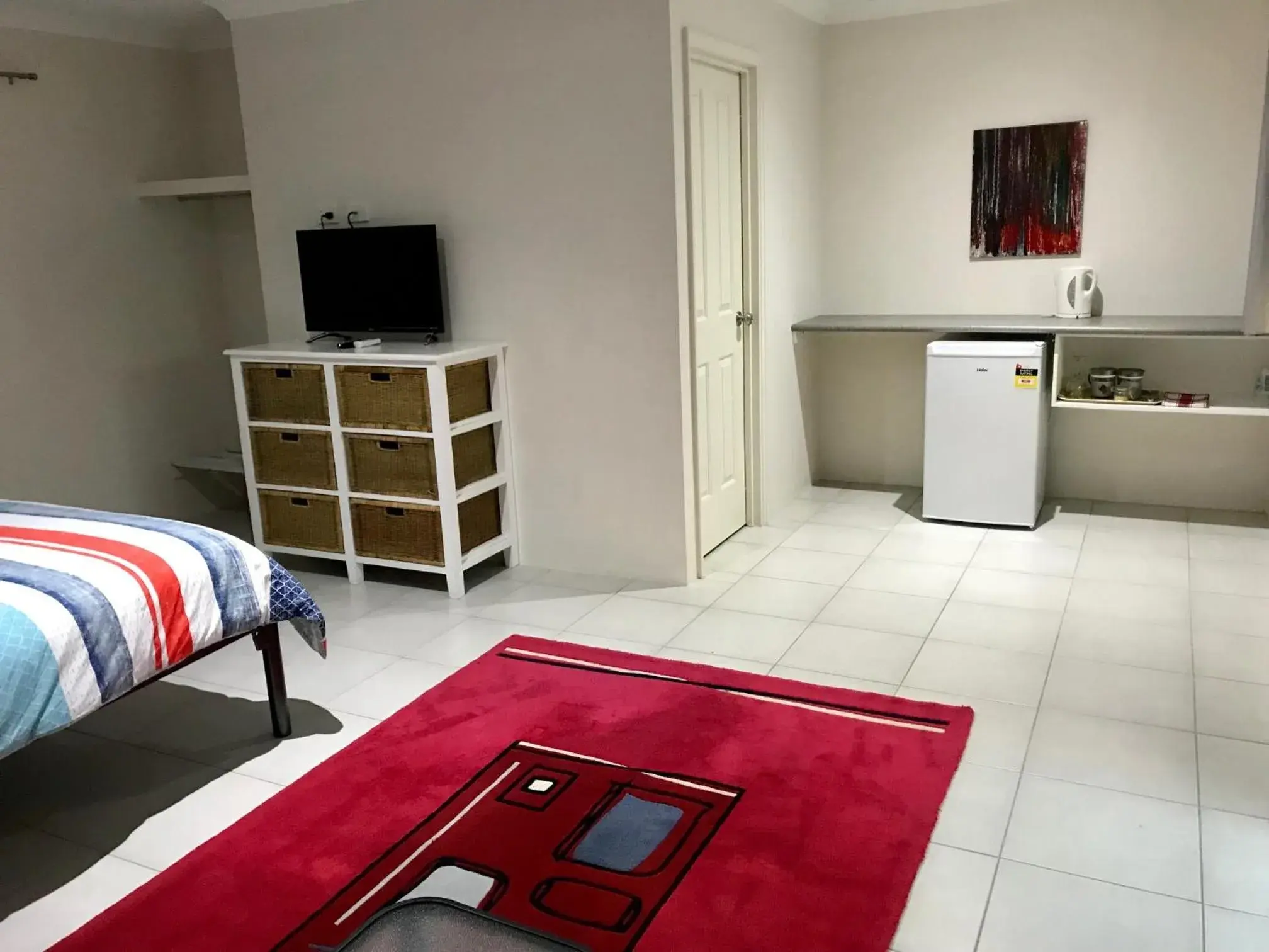 Little Shangri-La Little Shangri-La