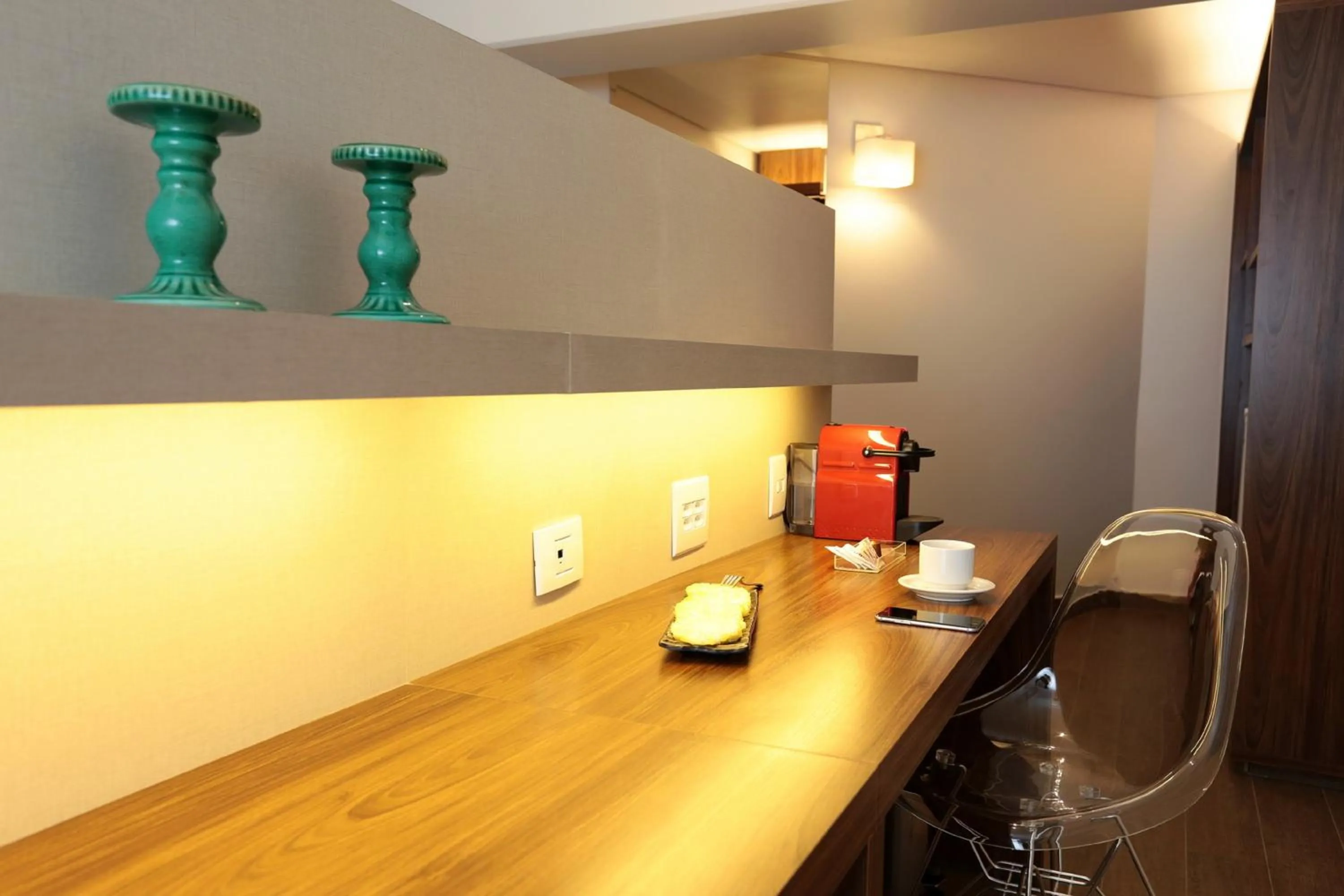 Dining area in Oasis Plaza Hotel