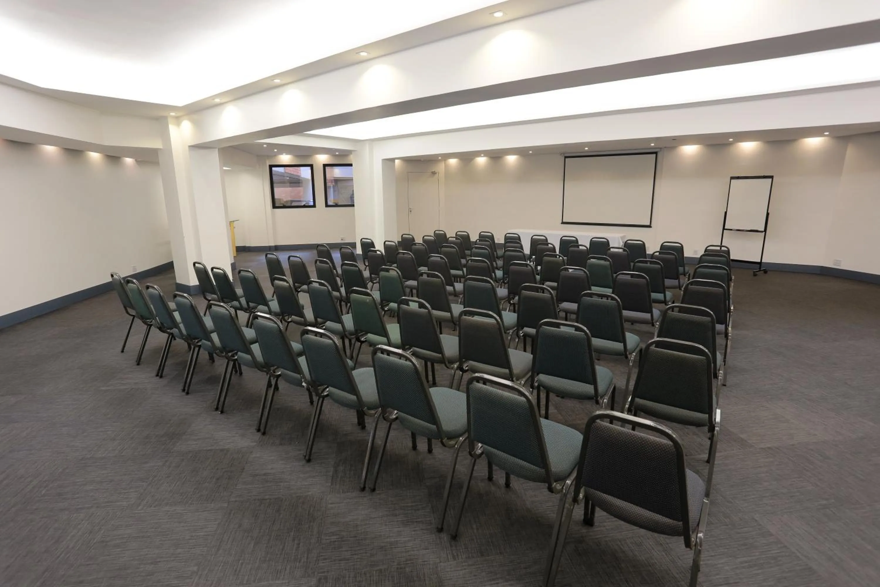 Meeting/conference room in Oasis Plaza Hotel