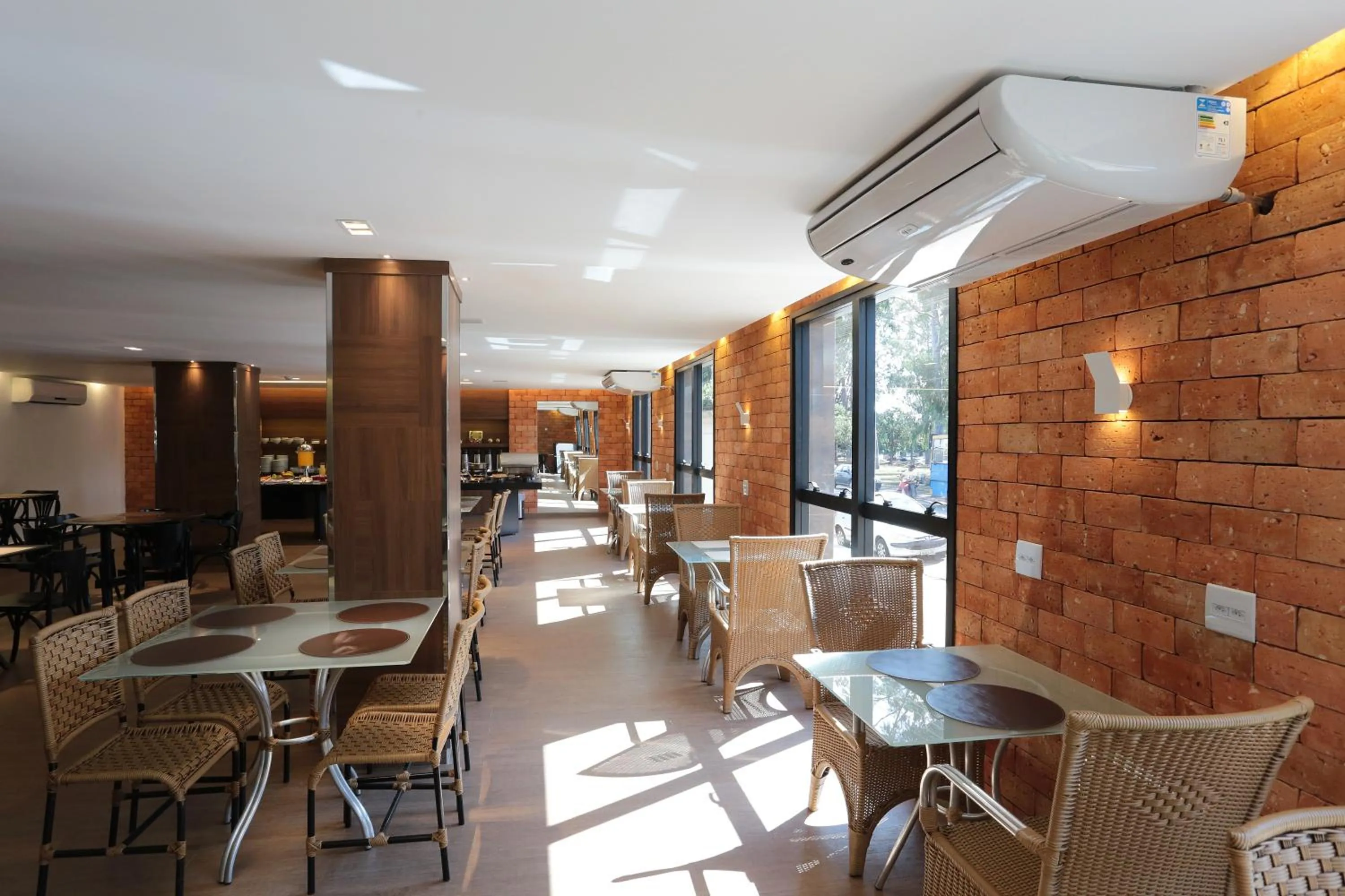 Breakfast in Oasis Plaza Hotel