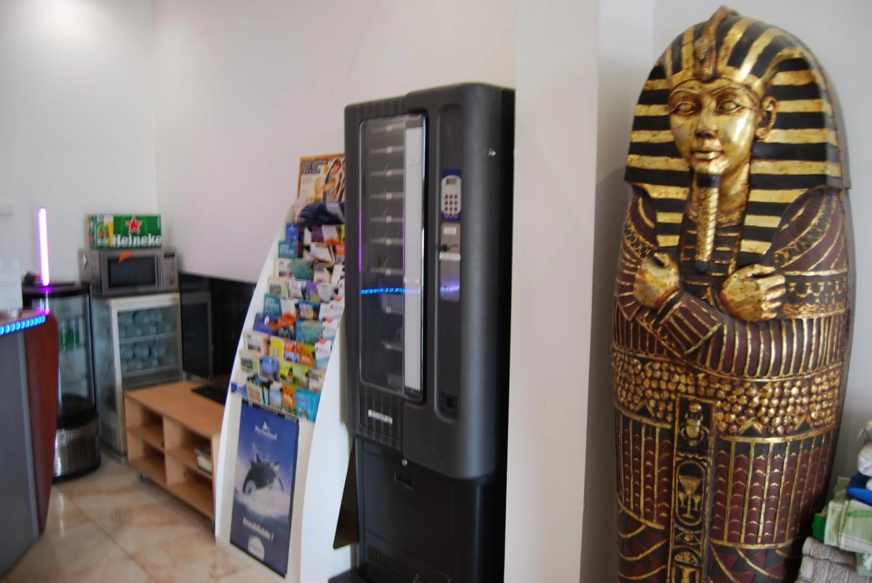 vending machine in Hôtel Azur