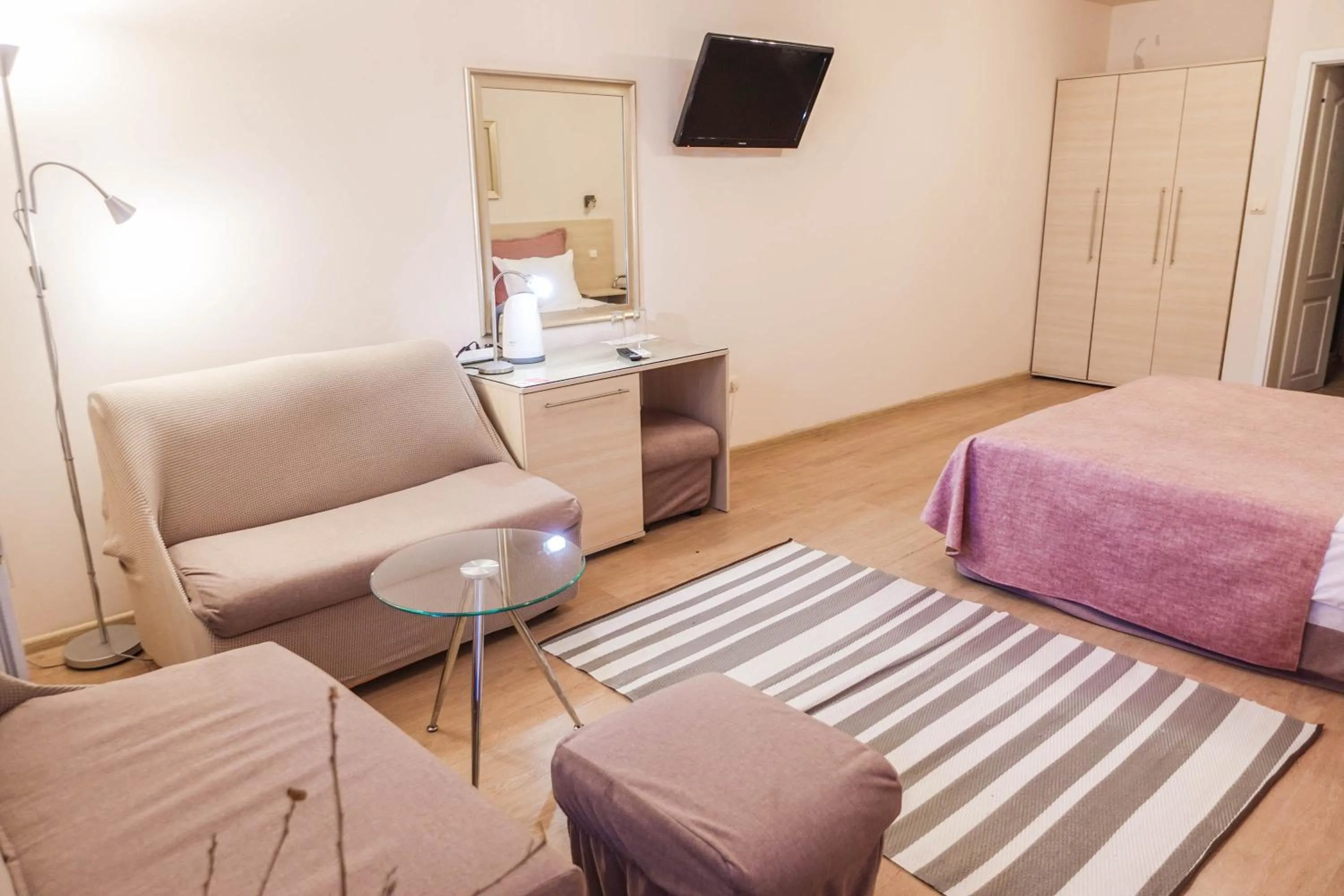 Bed in Hotel Acropolis