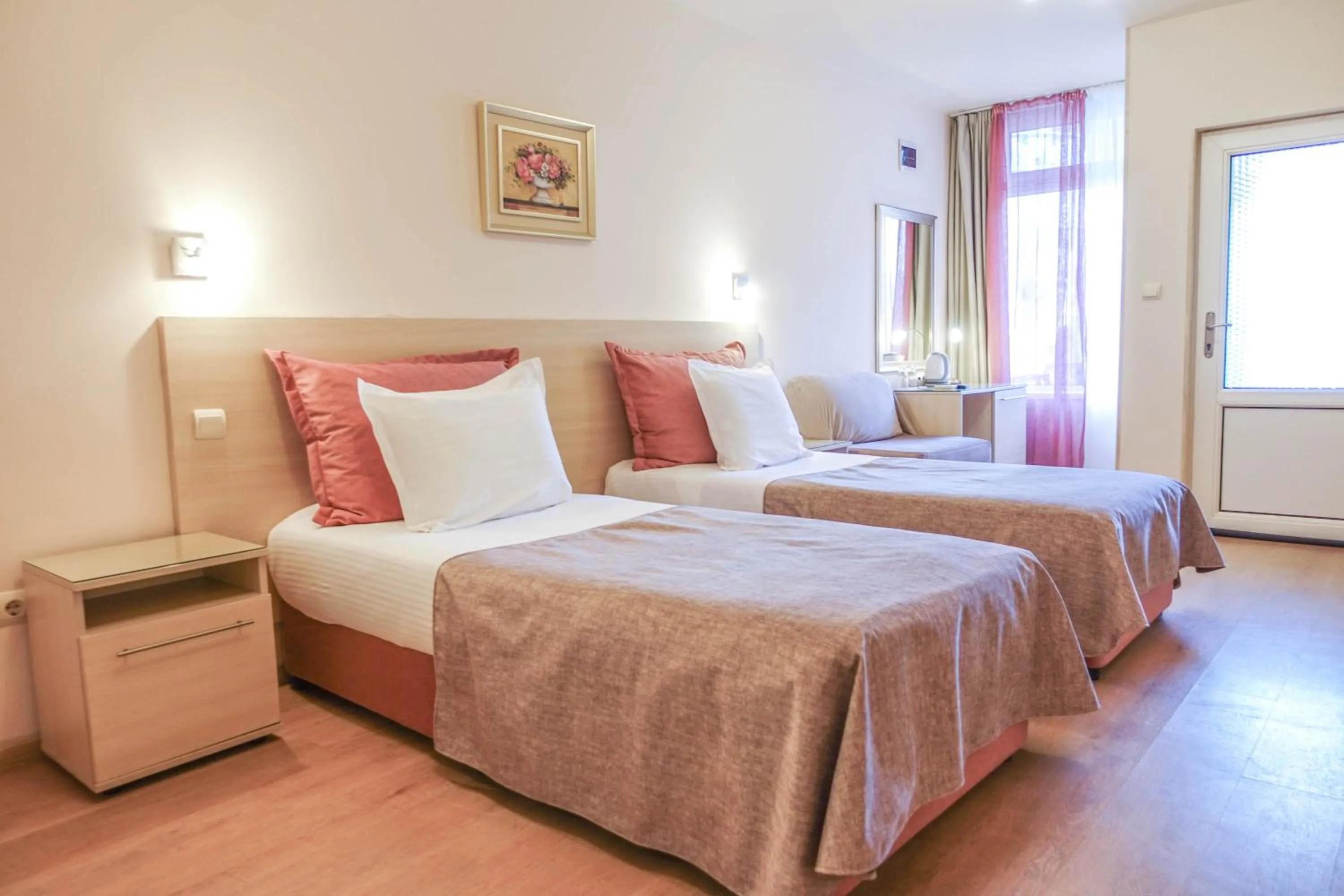 Bed in Hotel Acropolis