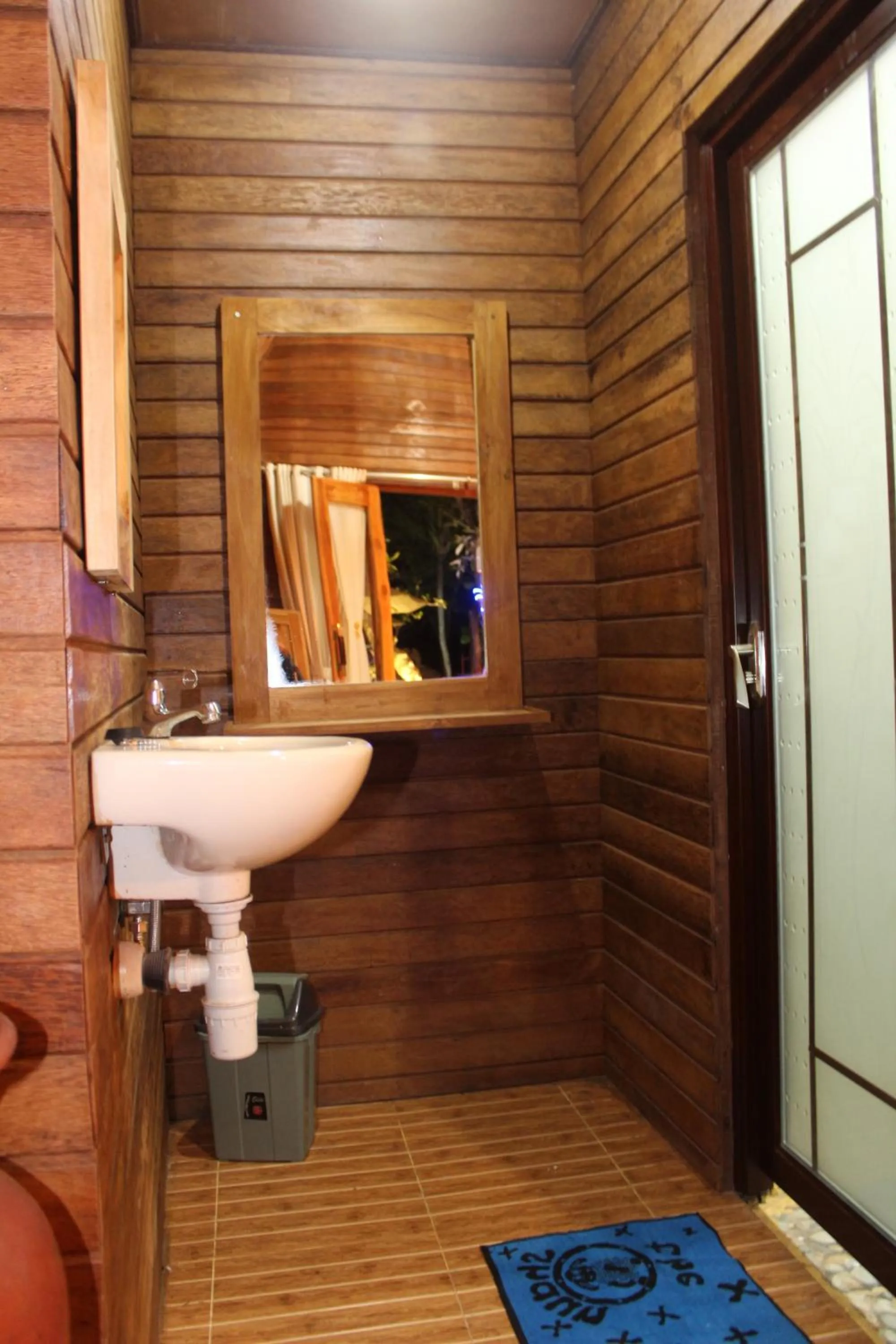 Bathroom in The Mel Huts