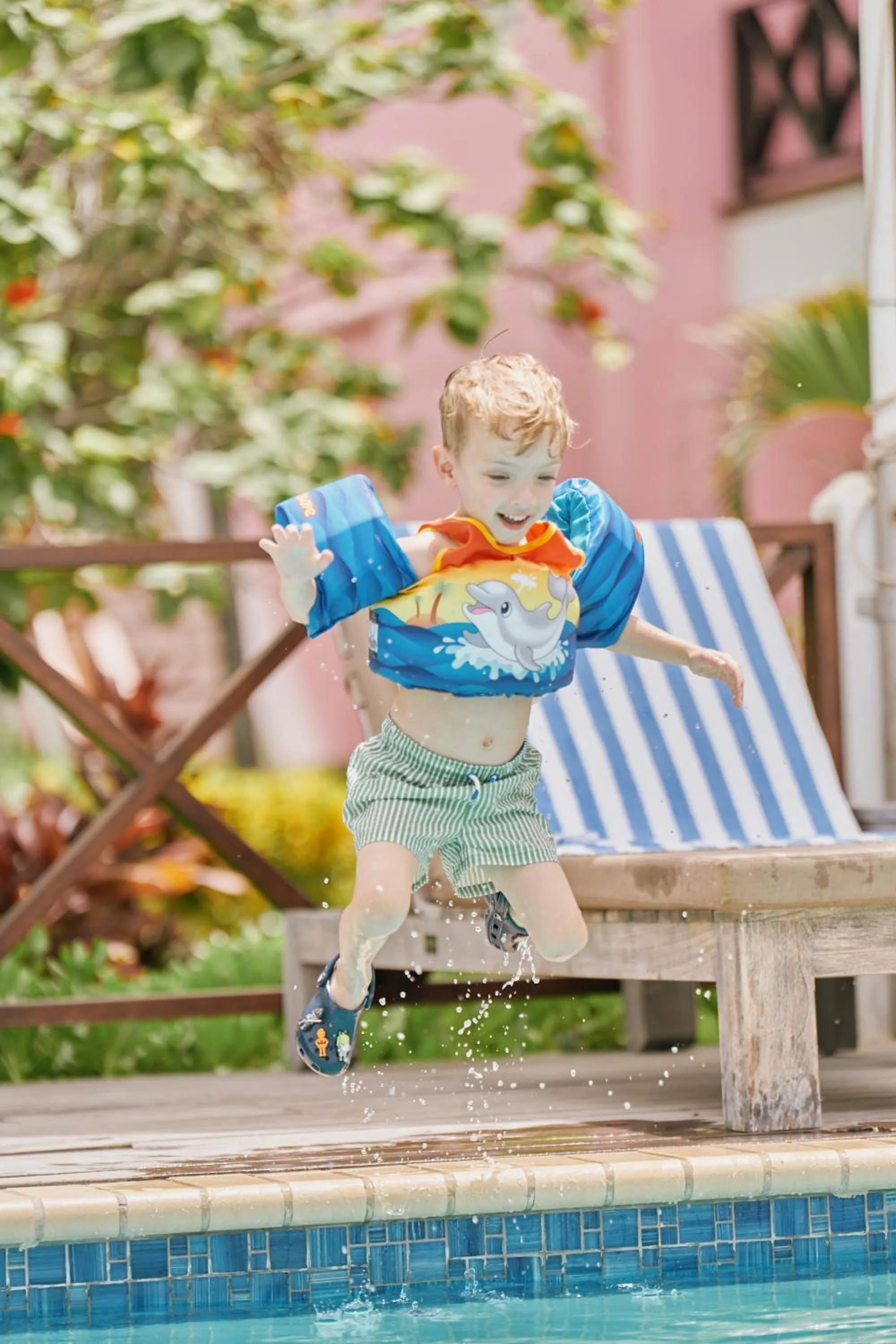 Scuba Lodge & Suites