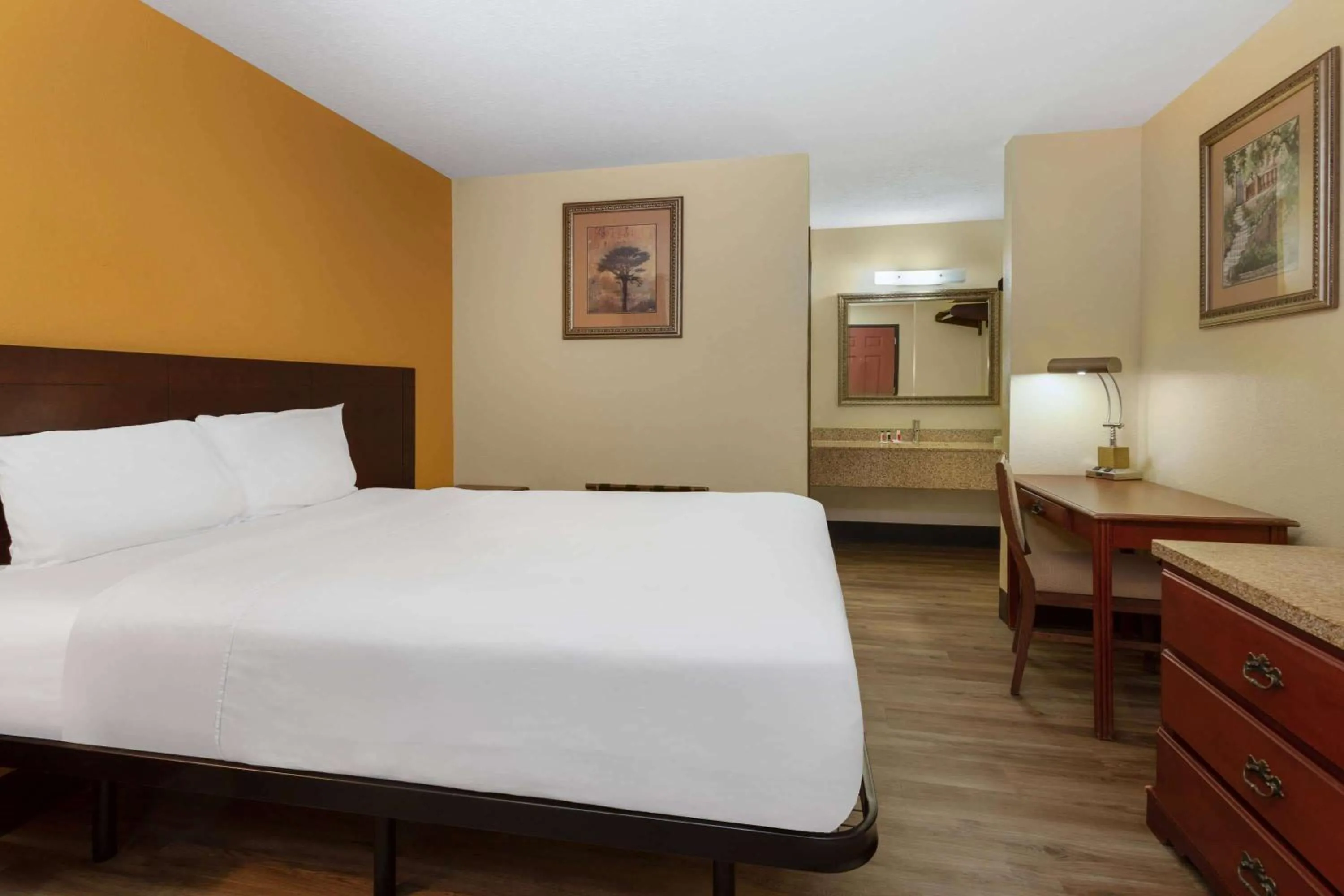 Photo of the whole room in Travelodge by Wyndham Albuquerque East