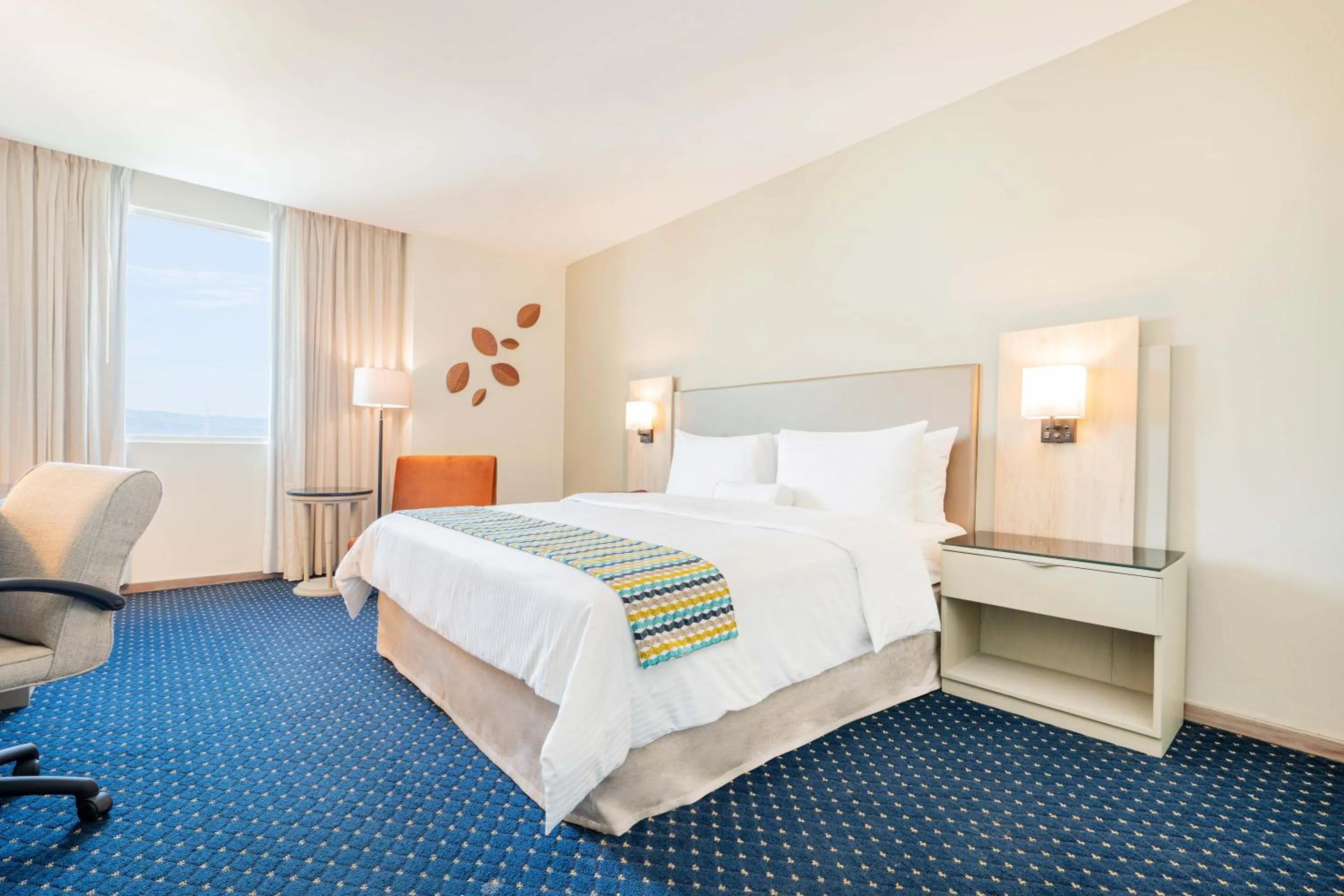 Property building, Bed in Hodelpa Garden Court