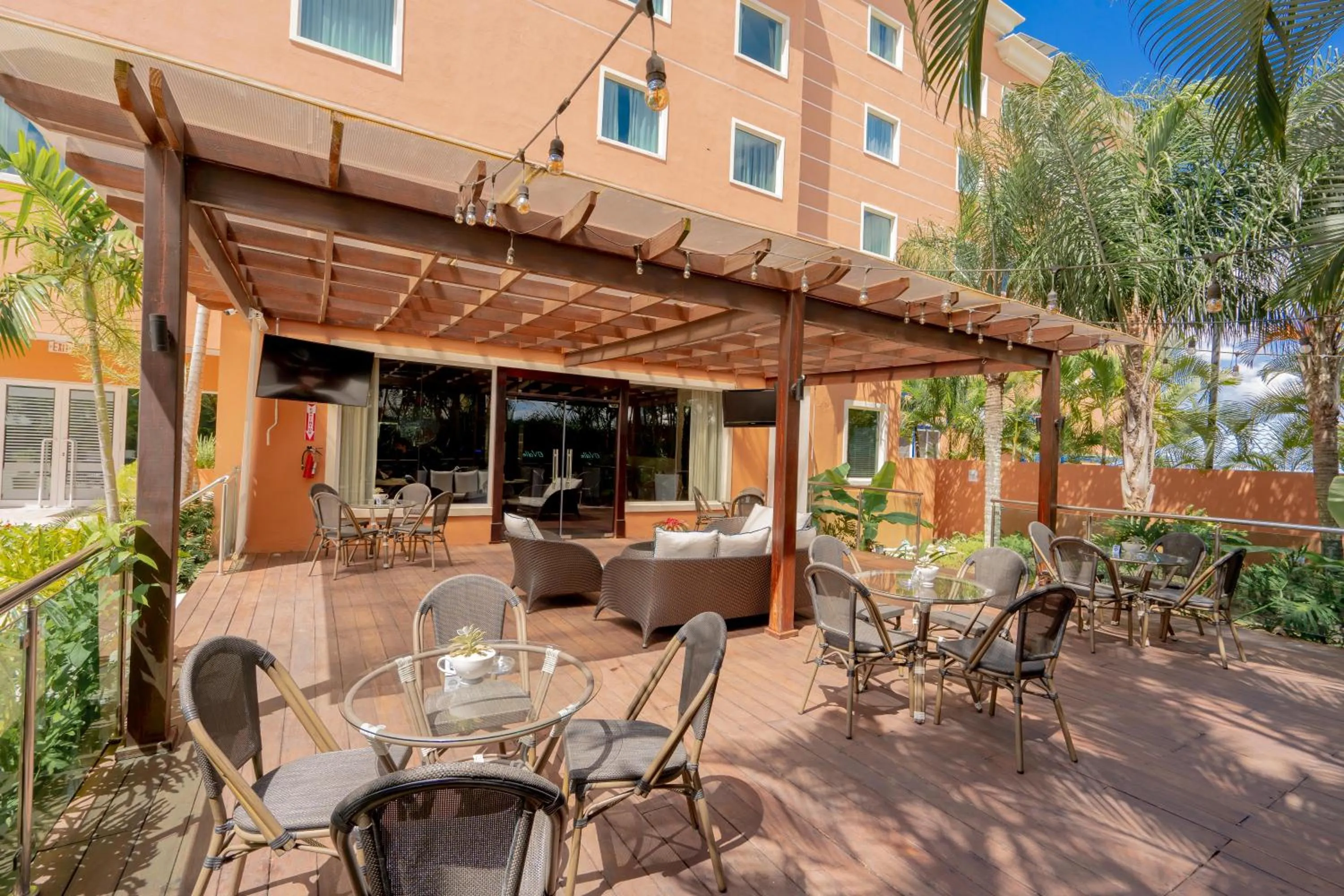Balcony/Terrace in Hodelpa Garden Court