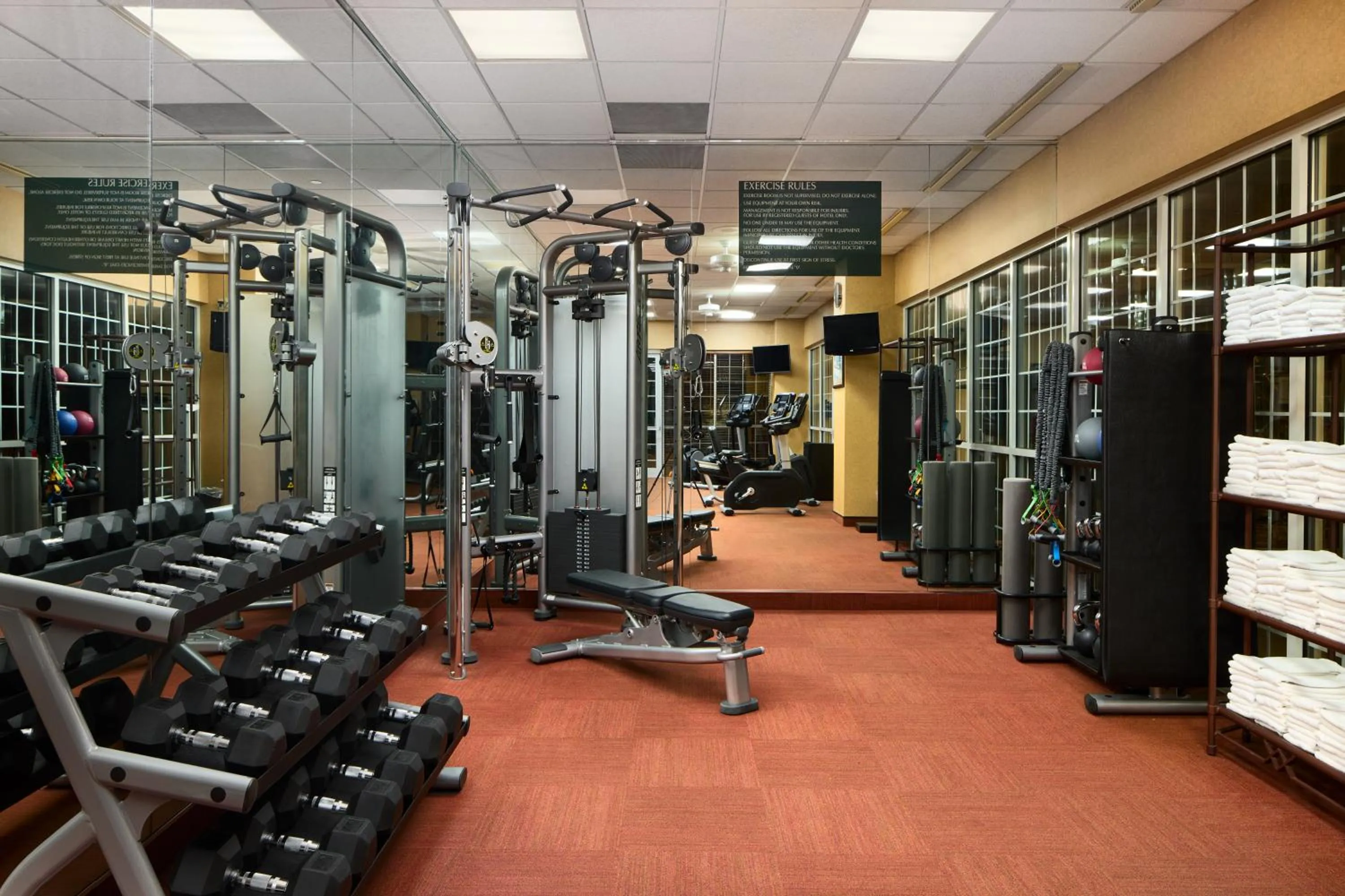 Fitness centre/facilities in Chateau on the Lake Resort Spa and Convention Center