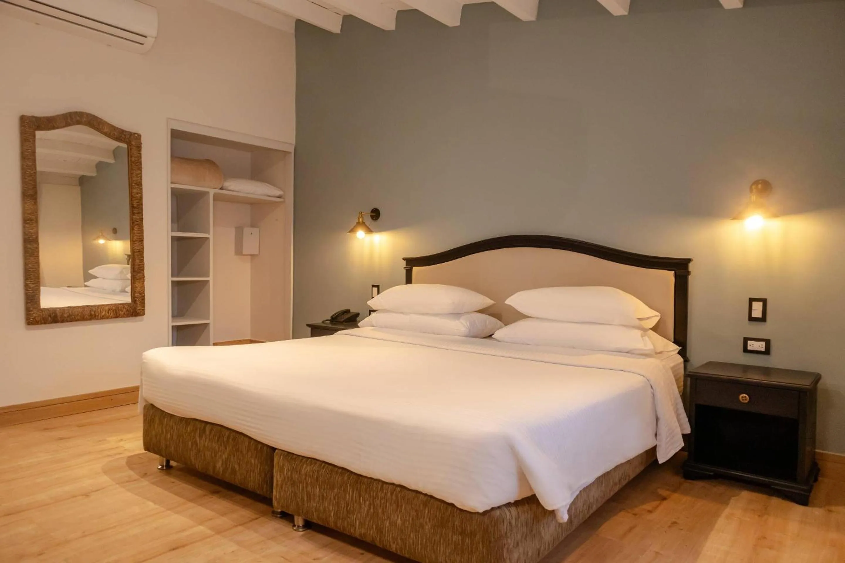 Bedroom, Bed in Hotel Faranda Bolivar Cucuta, a member of Radisson Individuals