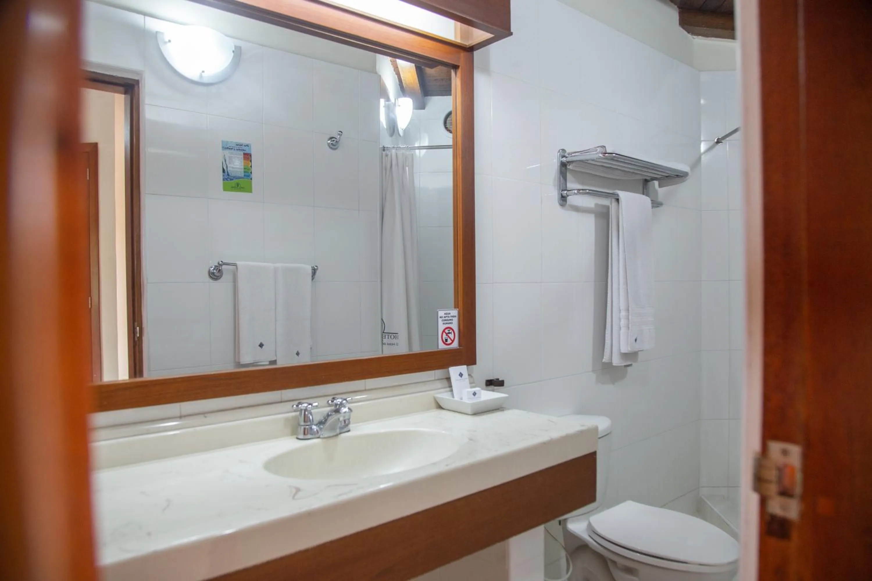 Bathroom in Hotel Faranda Bolivar Cucuta, a member of Radisson Individuals