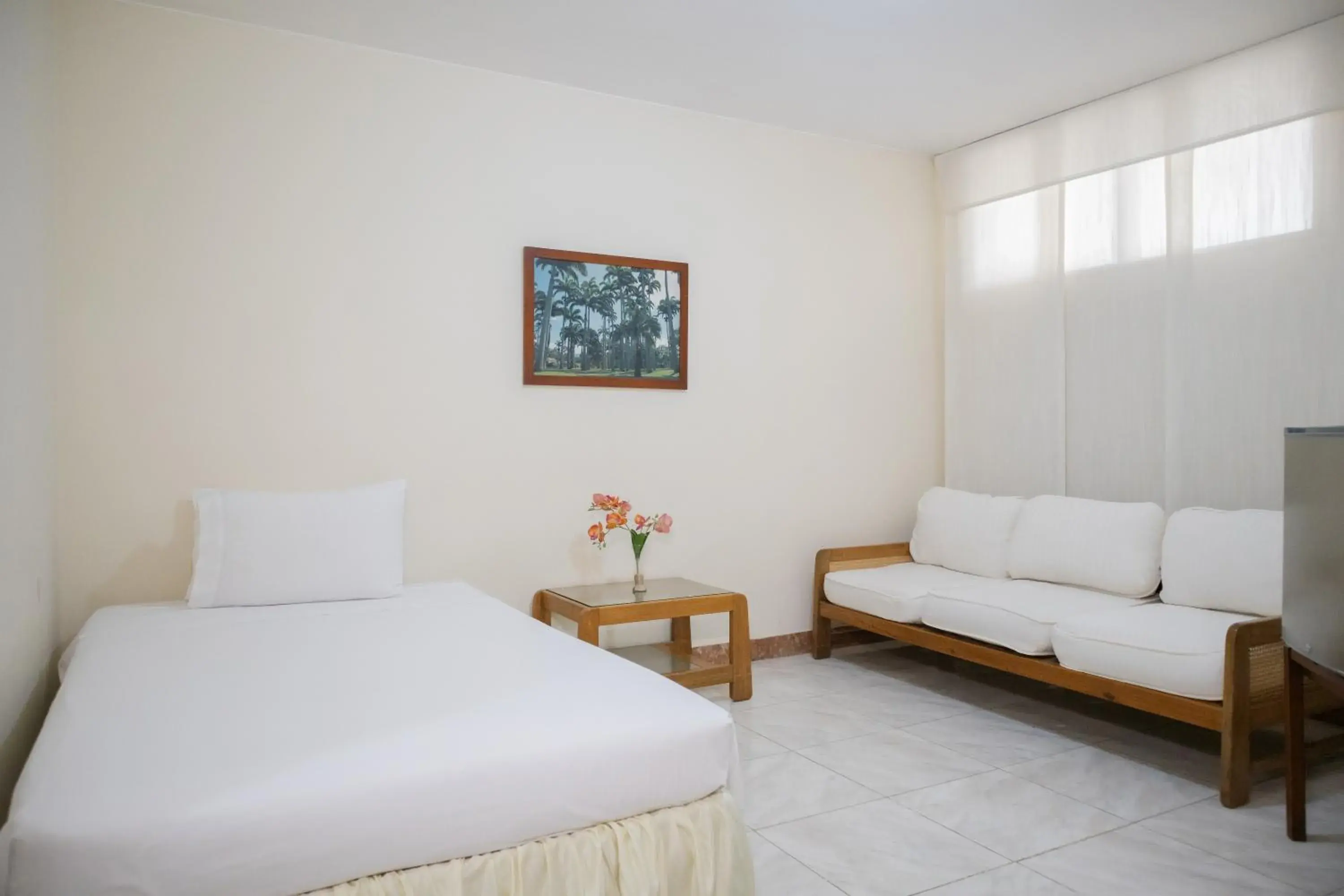 4 Single Beds - single occupancy - Non Smoking in Hotel Faranda Bolivar Cucuta, a member of Radisson Individuals 4 Single Beds - single occupancy - Non Smoking in Hotel Faranda Bolivar Cucuta, a member of Radisson Individuals