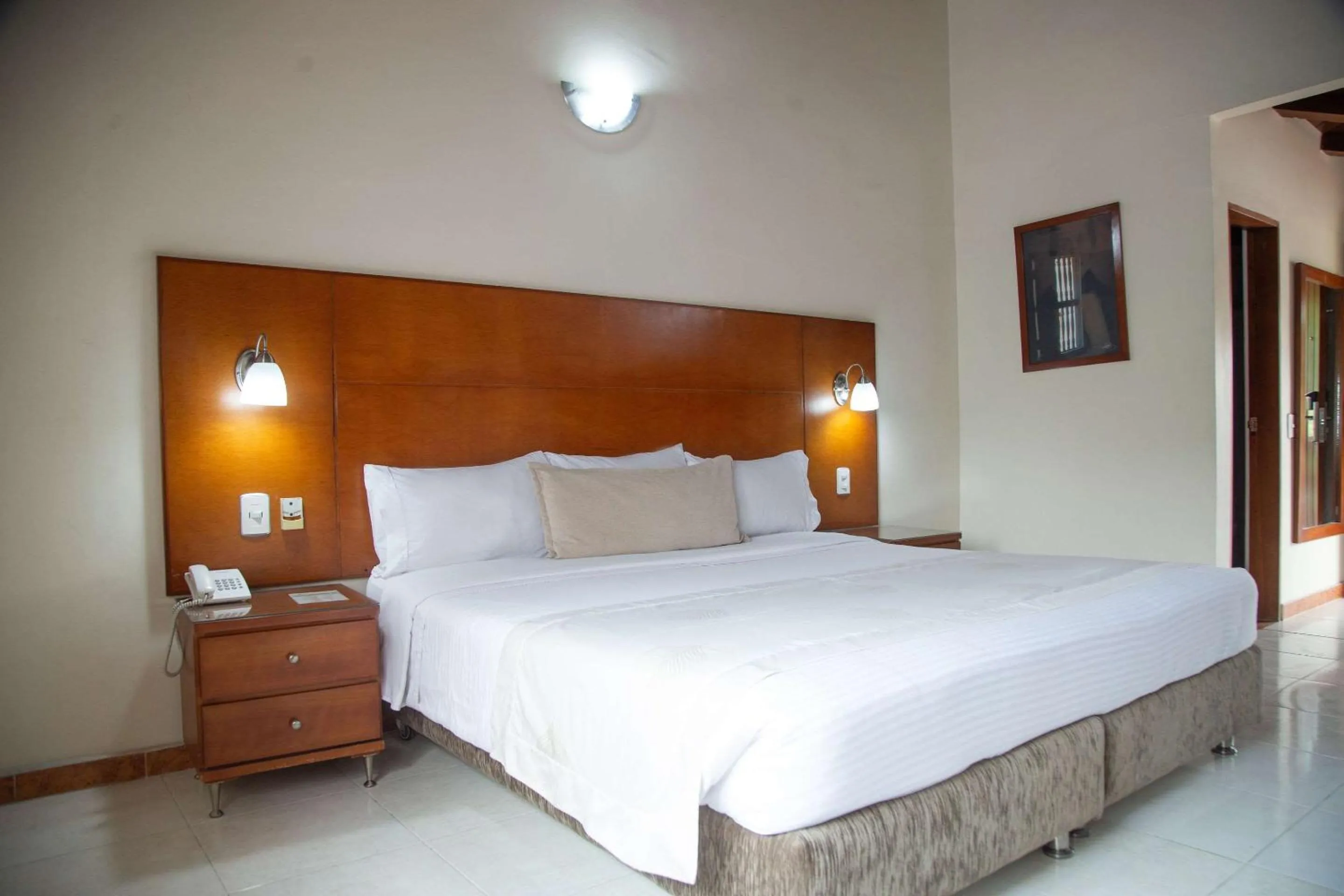 Bedroom, Bed in Hotel Faranda Bolivar Cucuta, a member of Radisson Individuals