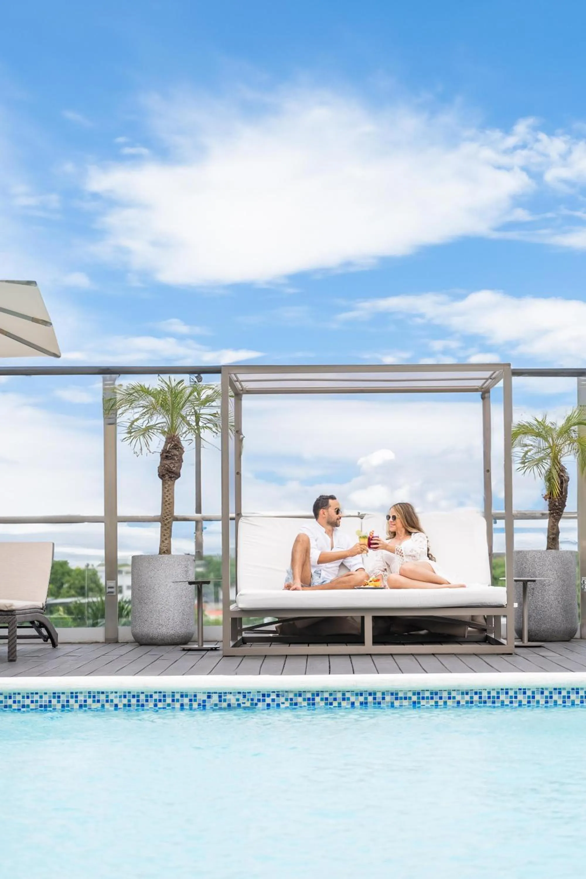 Swimming pool in Hodelpa Gran Almirante