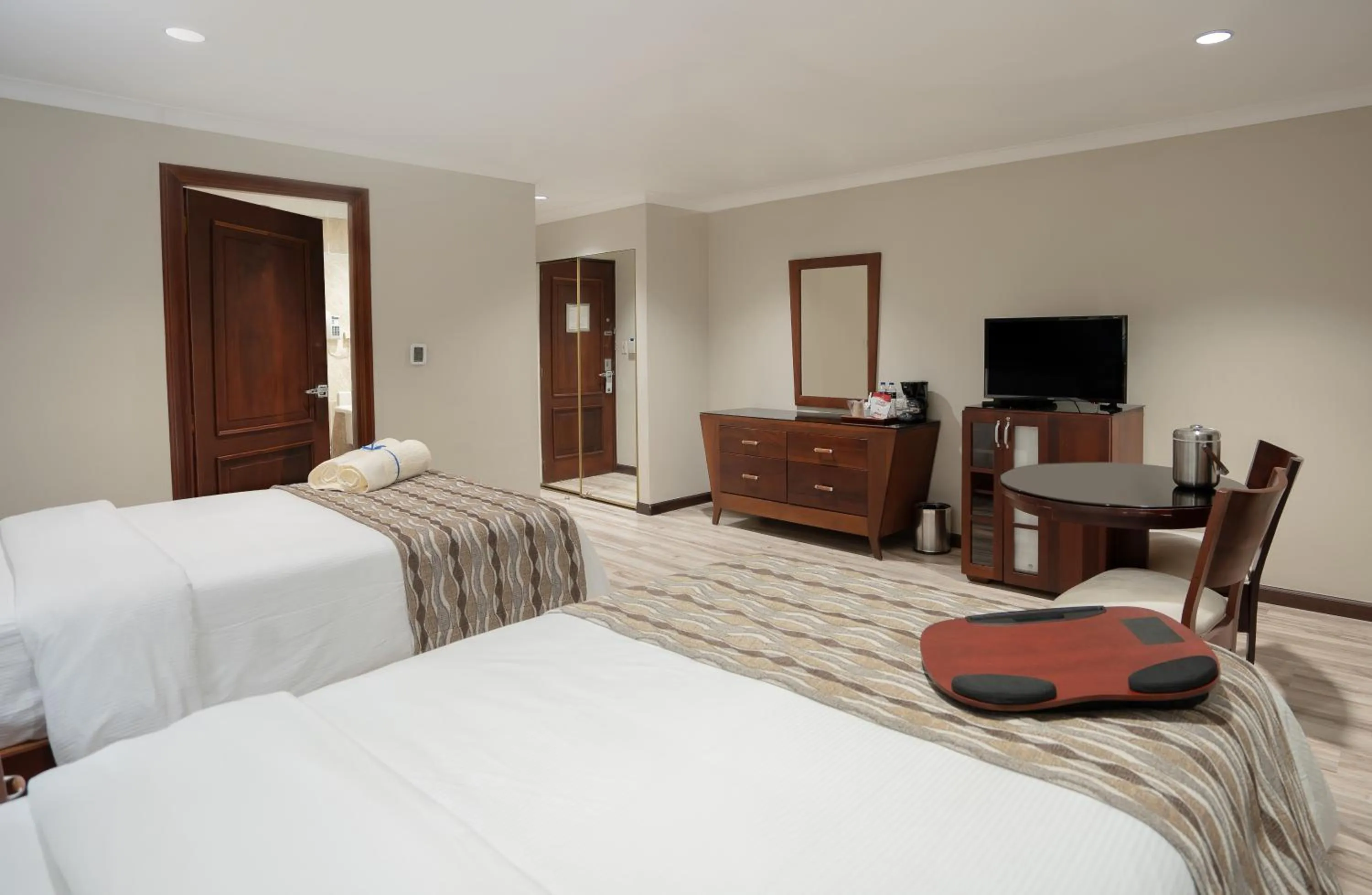 Property building, Bed in Hodelpa Gran Almirante