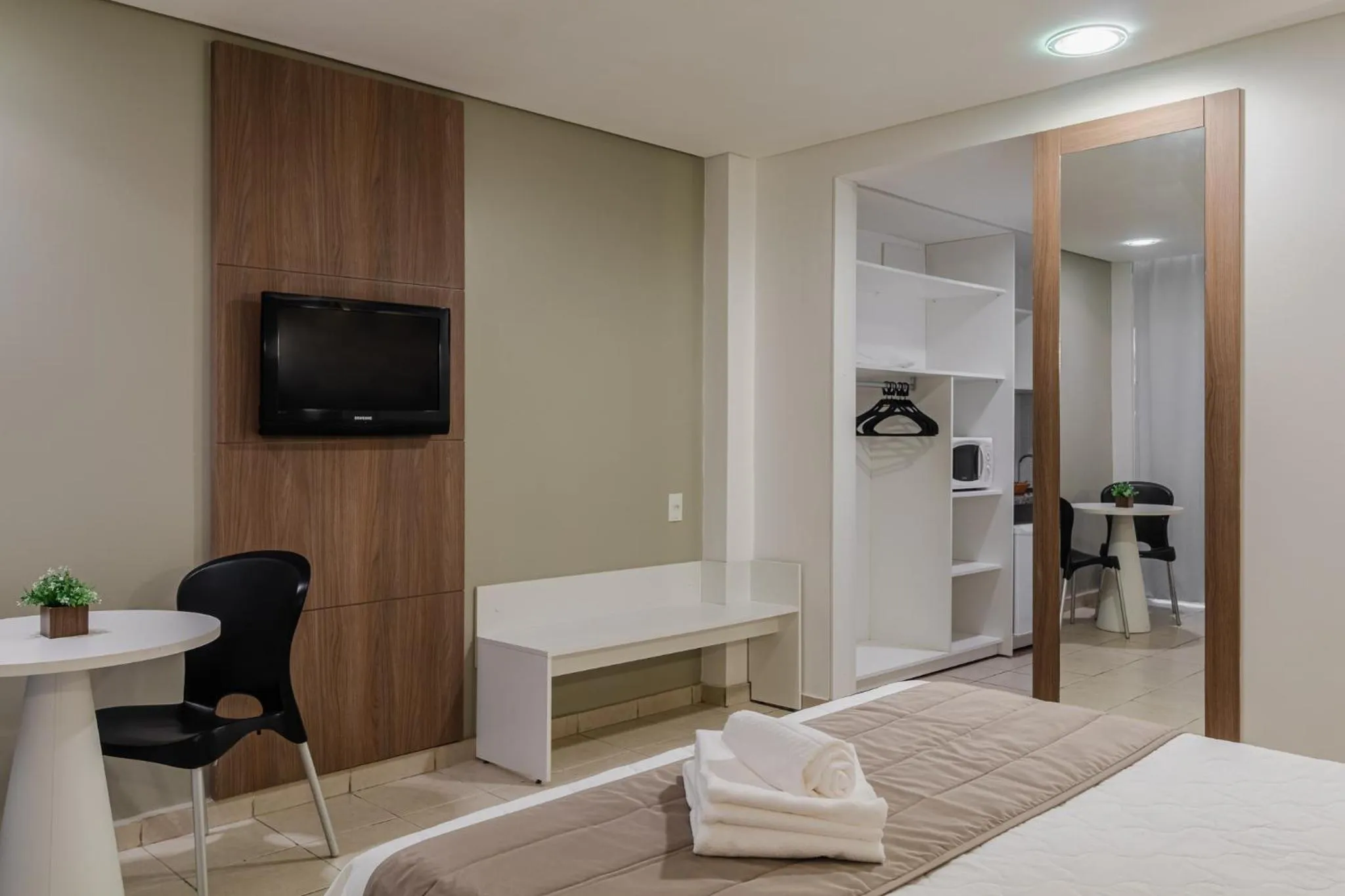 Photo of the whole room, Bed in Citi Hotel Residence Caruaru