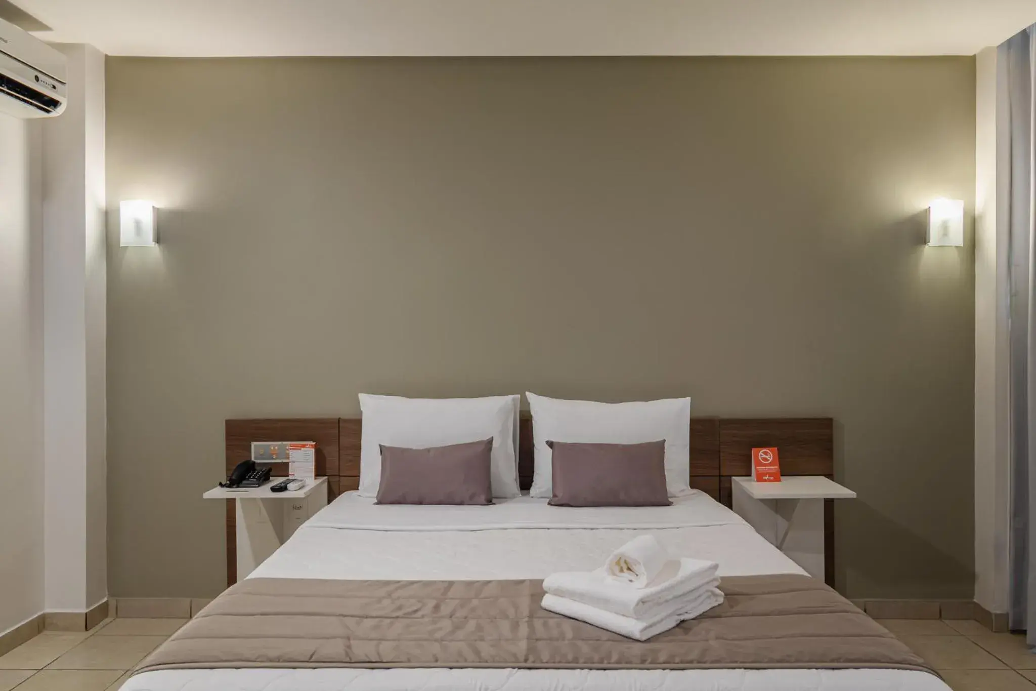 Double Room - single occupancy - Disability Access in Citi Hotel Residence Caruaru Double Room - single occupancy - Disability Access in Citi Hotel Residence Caruaru