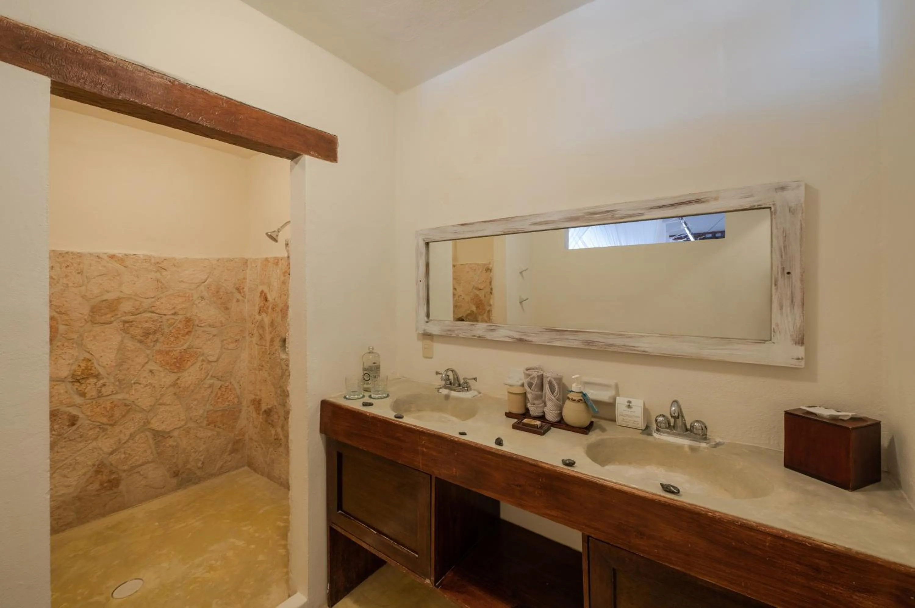Shower, Bathroom in HIP HOTEL By Ana y José - All inclusive