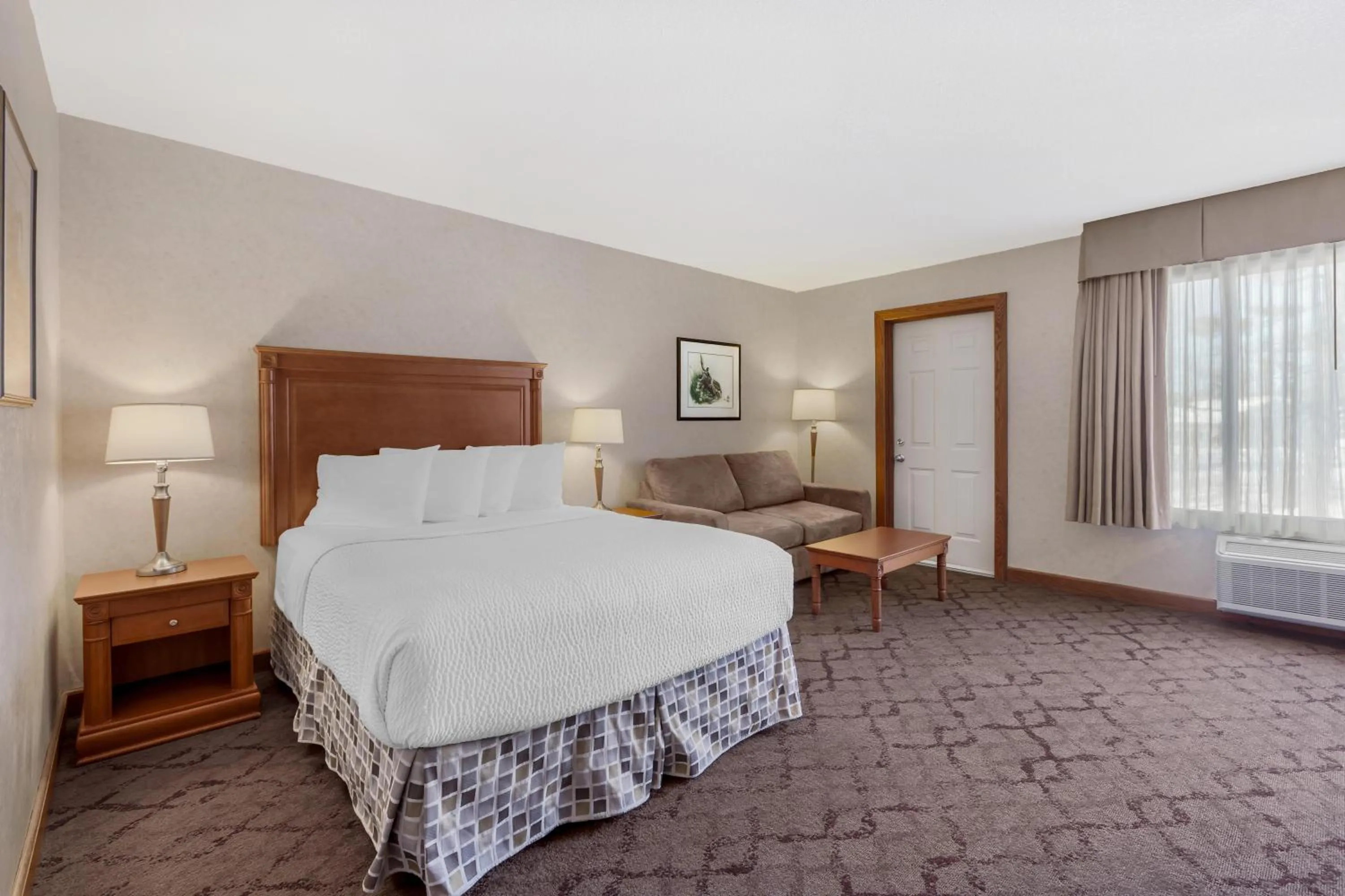 Bedroom, Bed in Best Western Plus Otonabee Inn