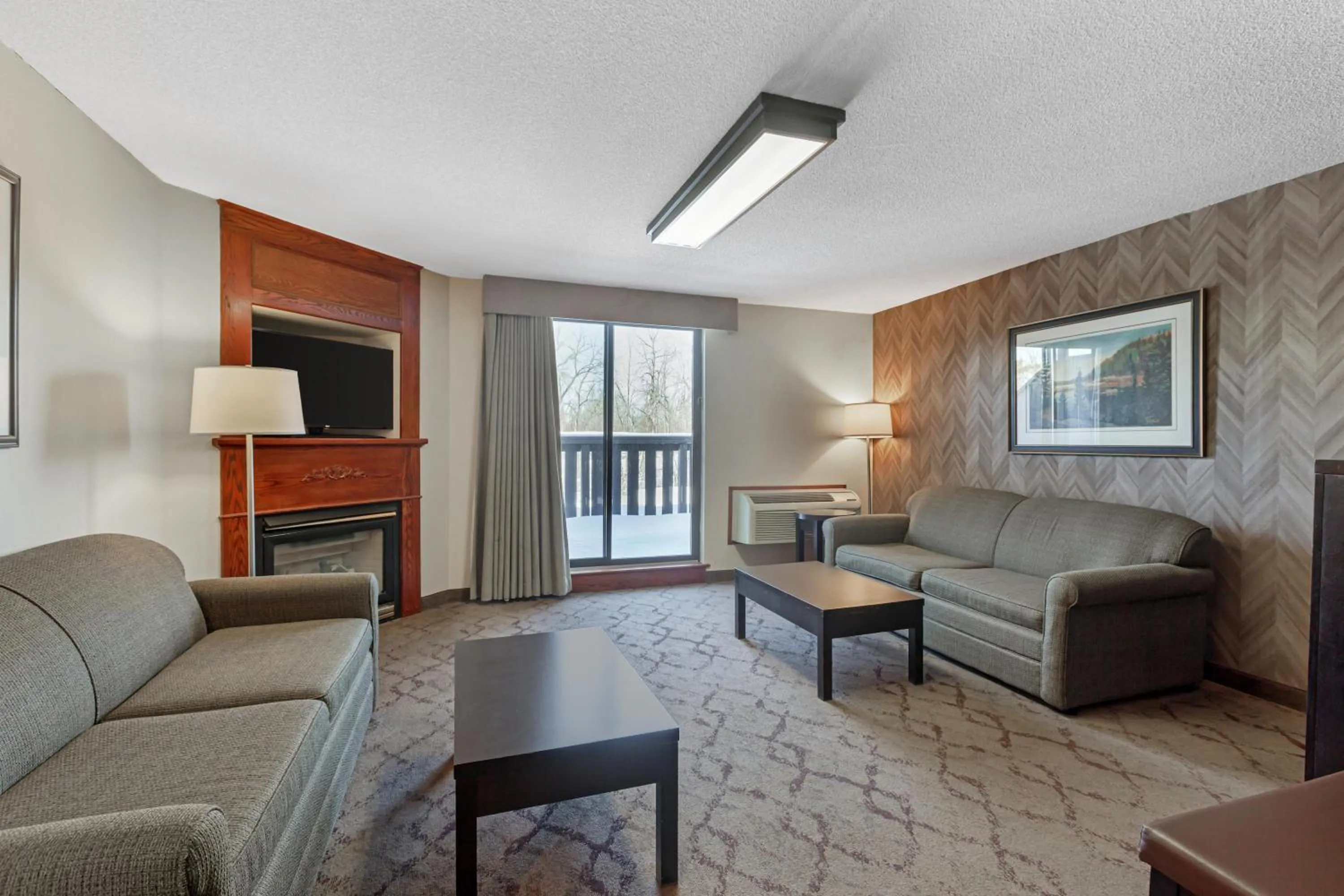 Bedroom in Best Western Plus Otonabee Inn