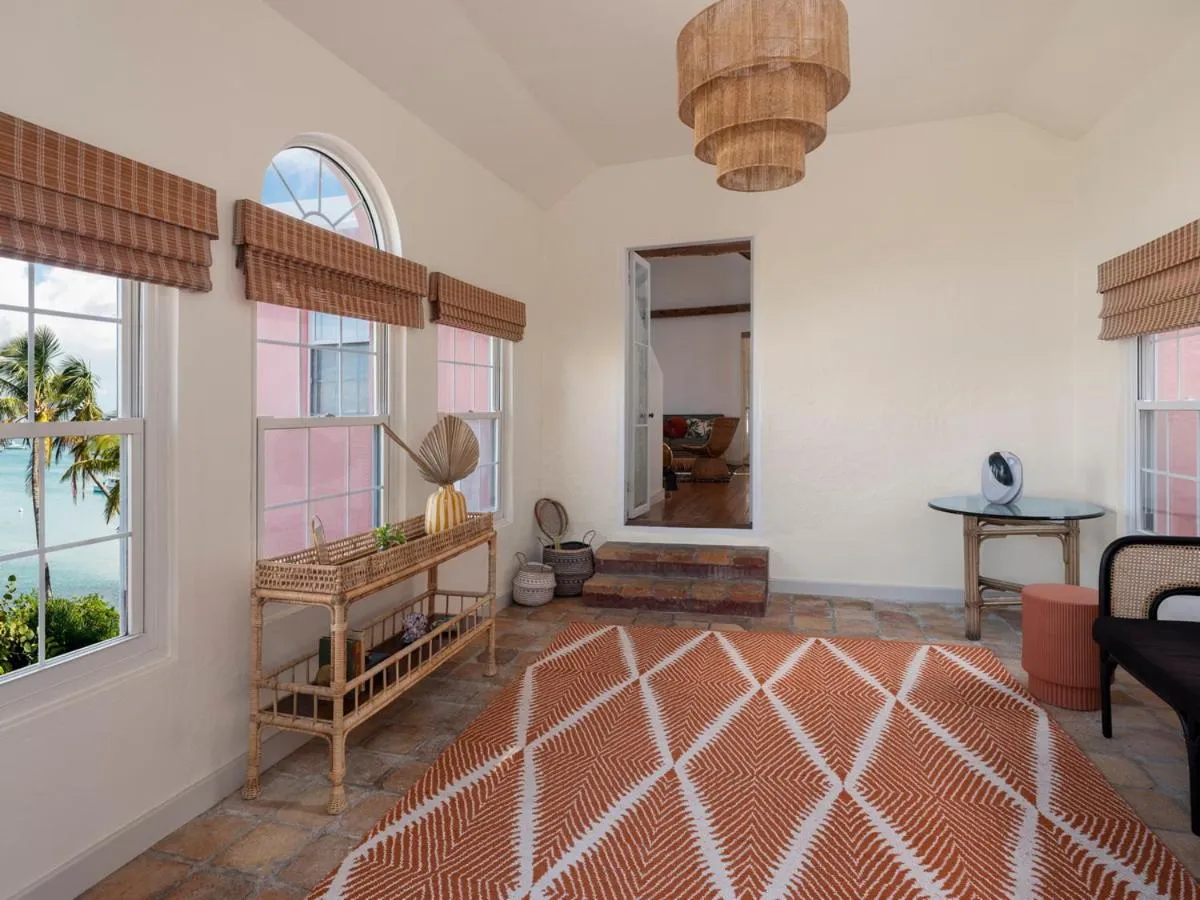 Bed in Cambridge Beaches Resort and Spa