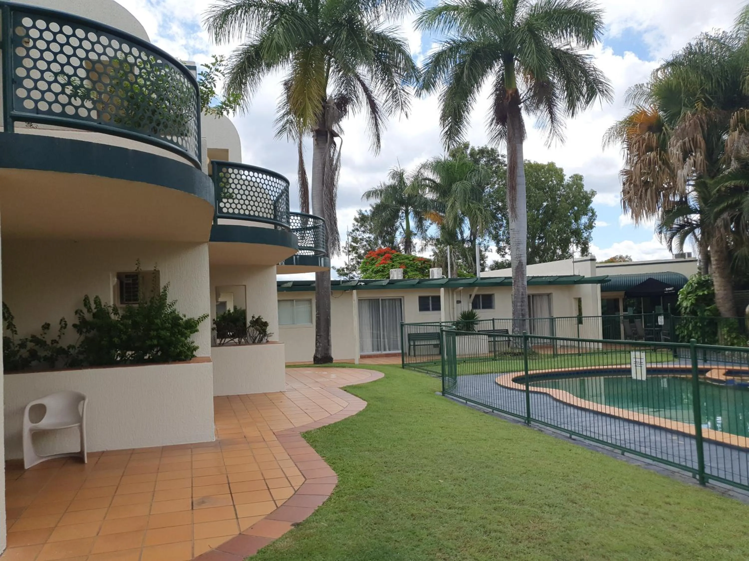 Property building in McNevins Maryborough Motel