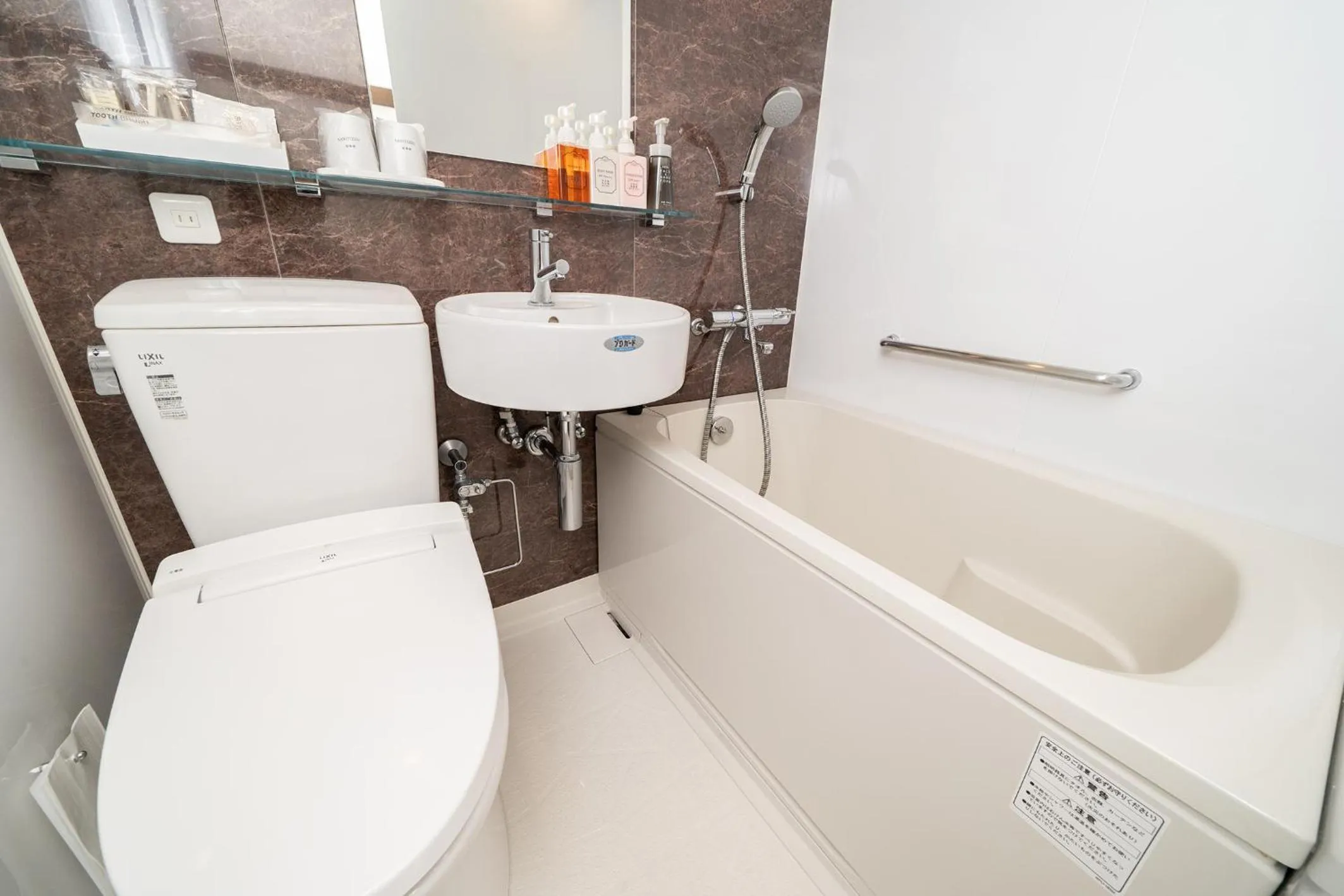 Hot Tub in Hotel Sunlite Shinjuku