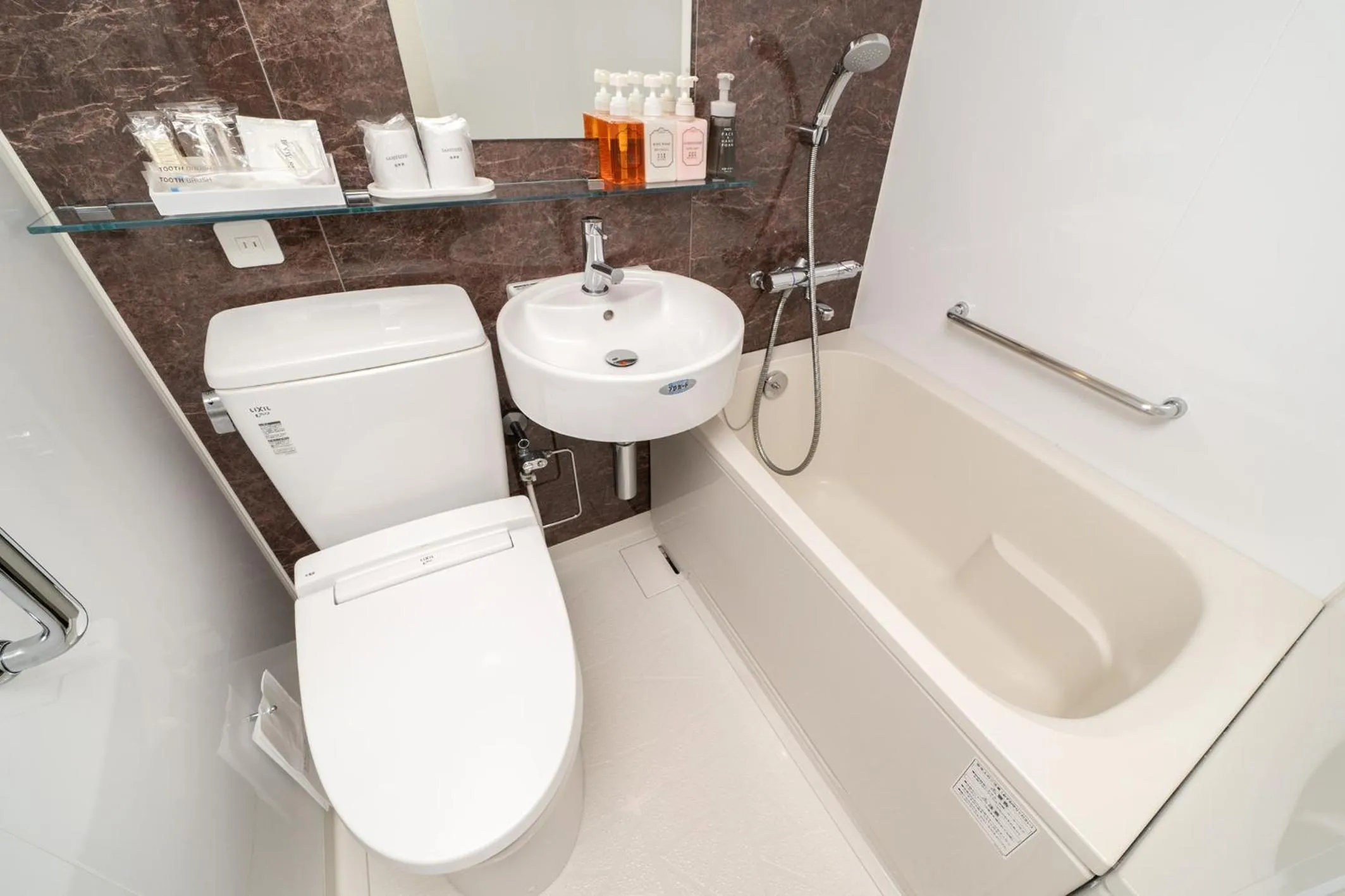 Hot Tub in Hotel Sunlite Shinjuku