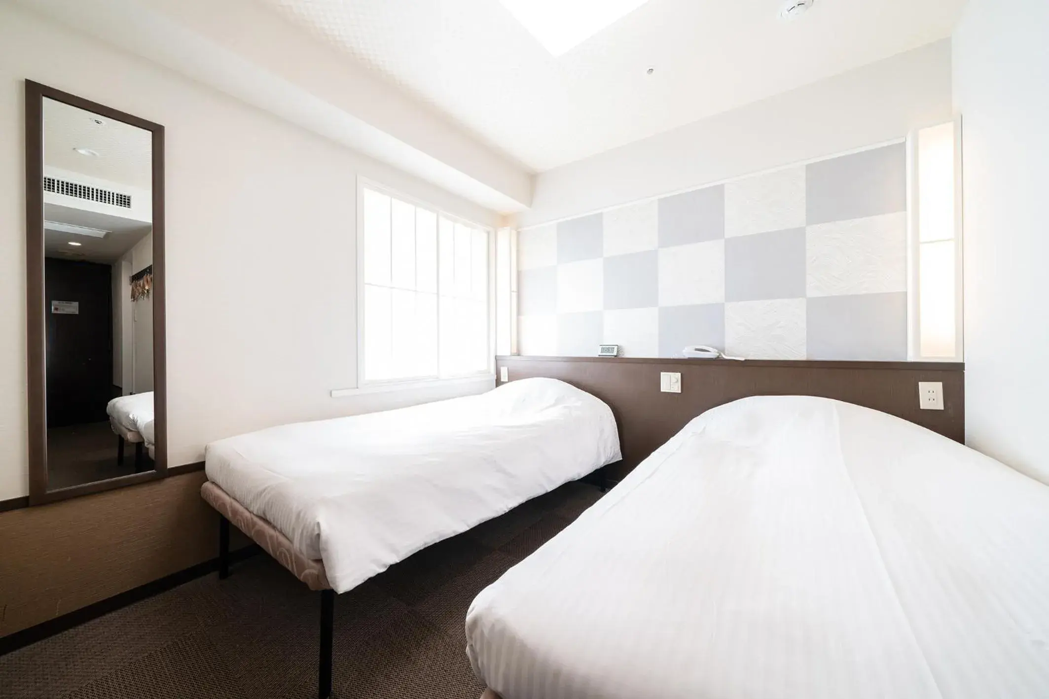 Twin Room - single occupancy - Main Building - No Cleaning - Non-Smoking in Hotel Sunlite Shinjuku Twin Room - single occupancy - Main Building - No Cleaning - Non-Smoking in Hotel Sunlite Shinjuku