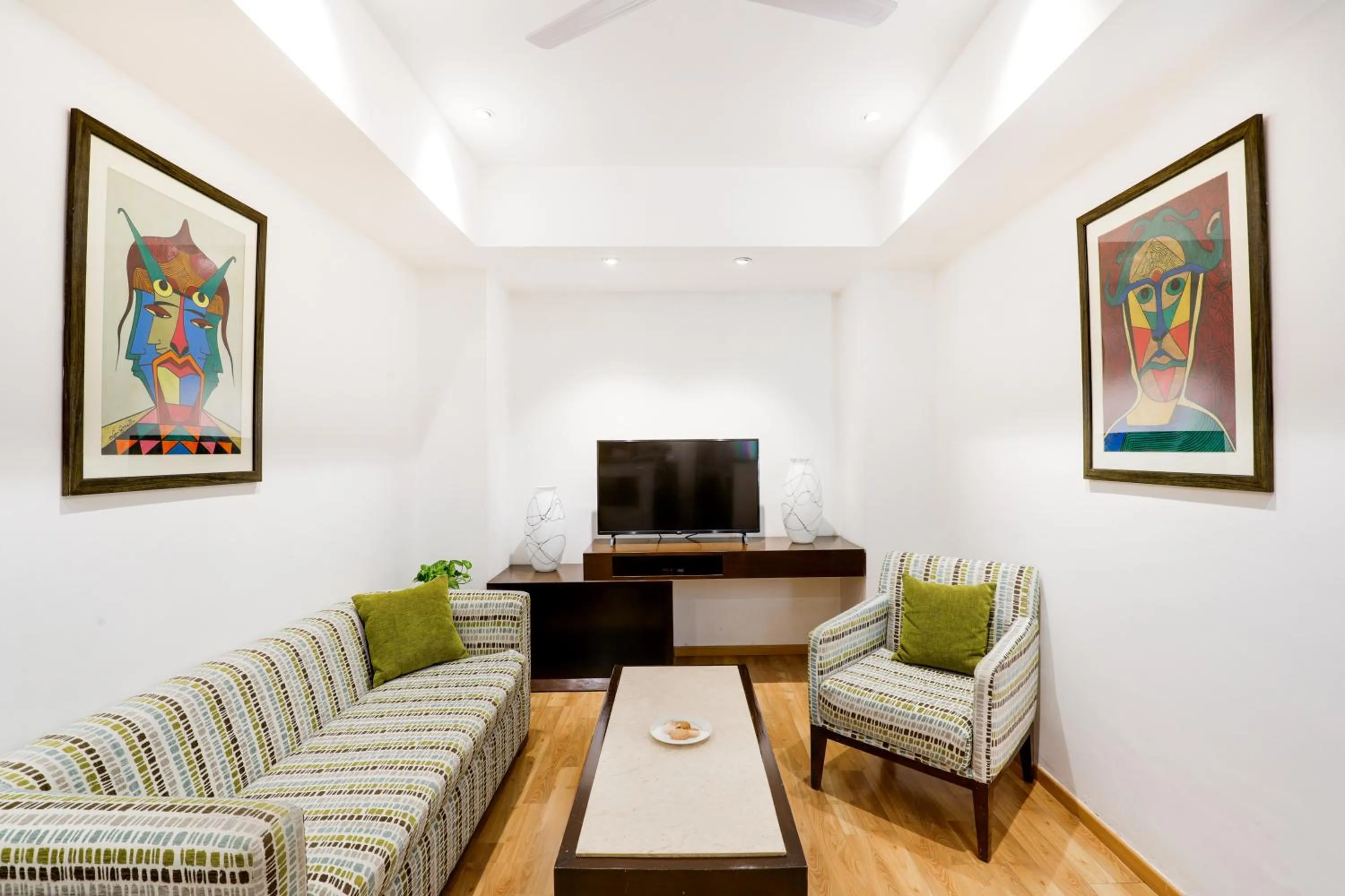 Living room in Lemon Tree Premier 1, Gurugram