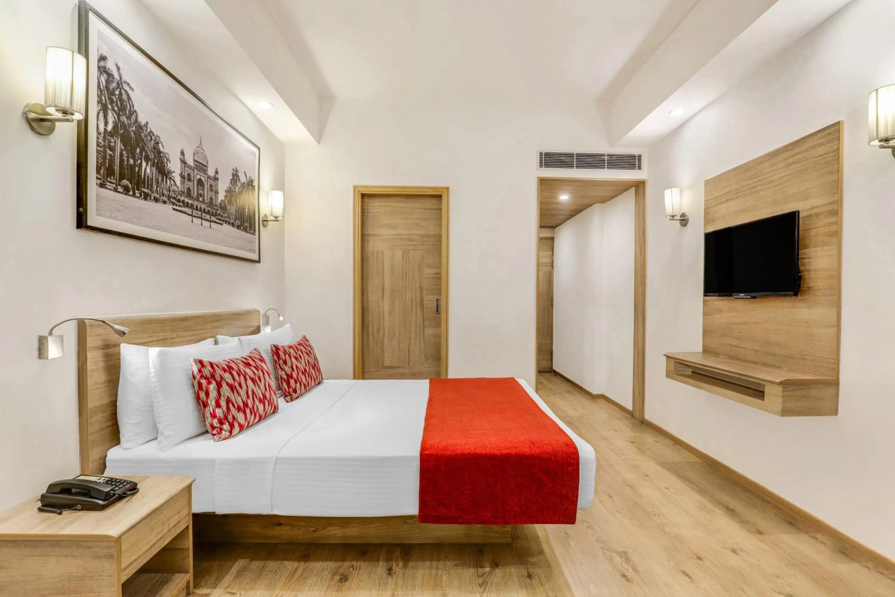 Bedroom, Bed in Lemon Tree Premier 1, Gurugram