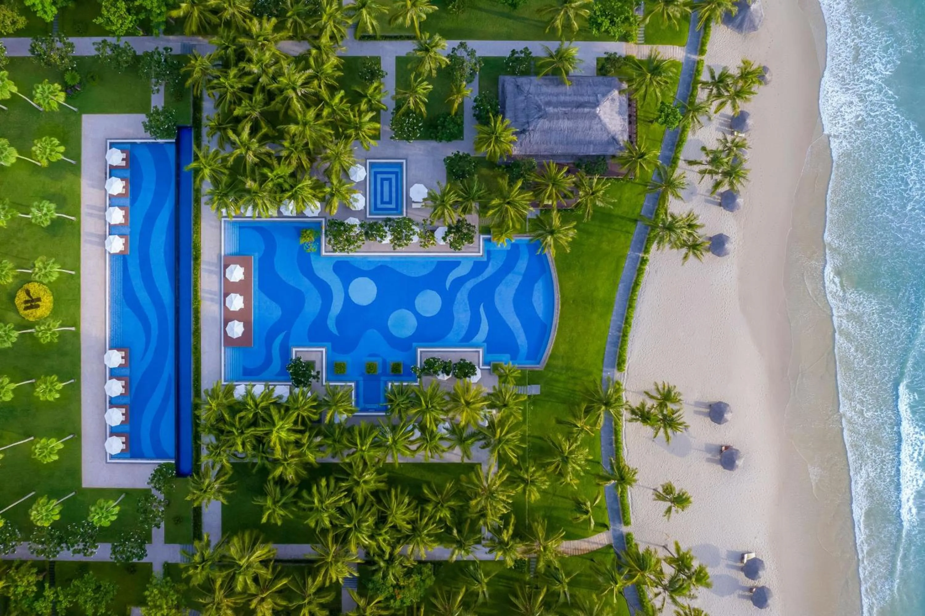 Swimming pool in Danang Marriott Resort & Spa