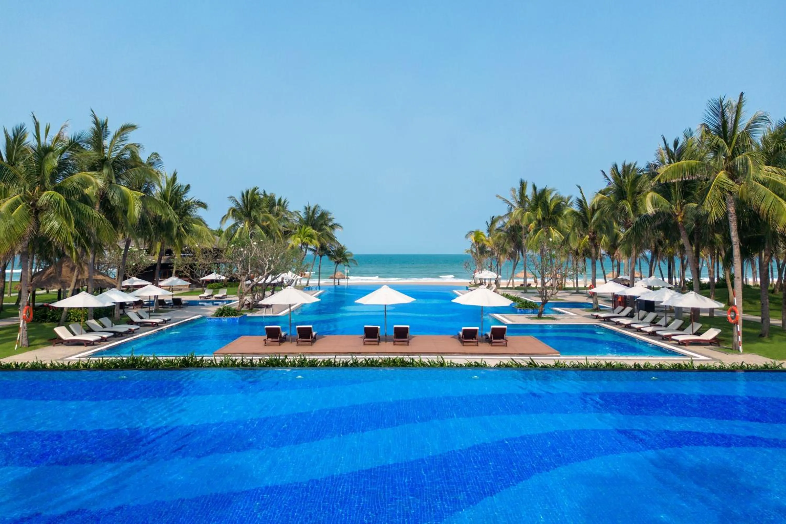 Swimming pool in Danang Marriott Resort & Spa