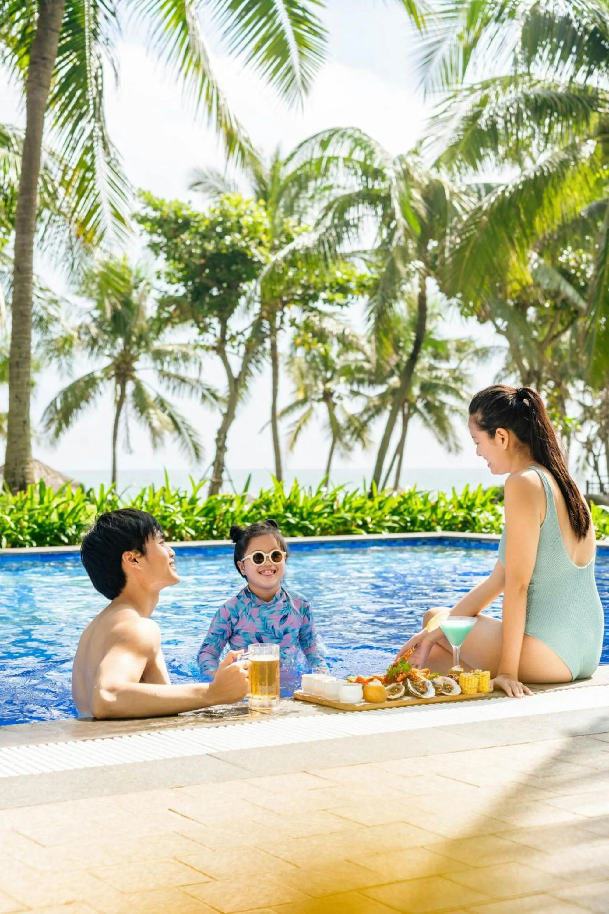 Swimming pool in Danang Marriott Resort & Spa