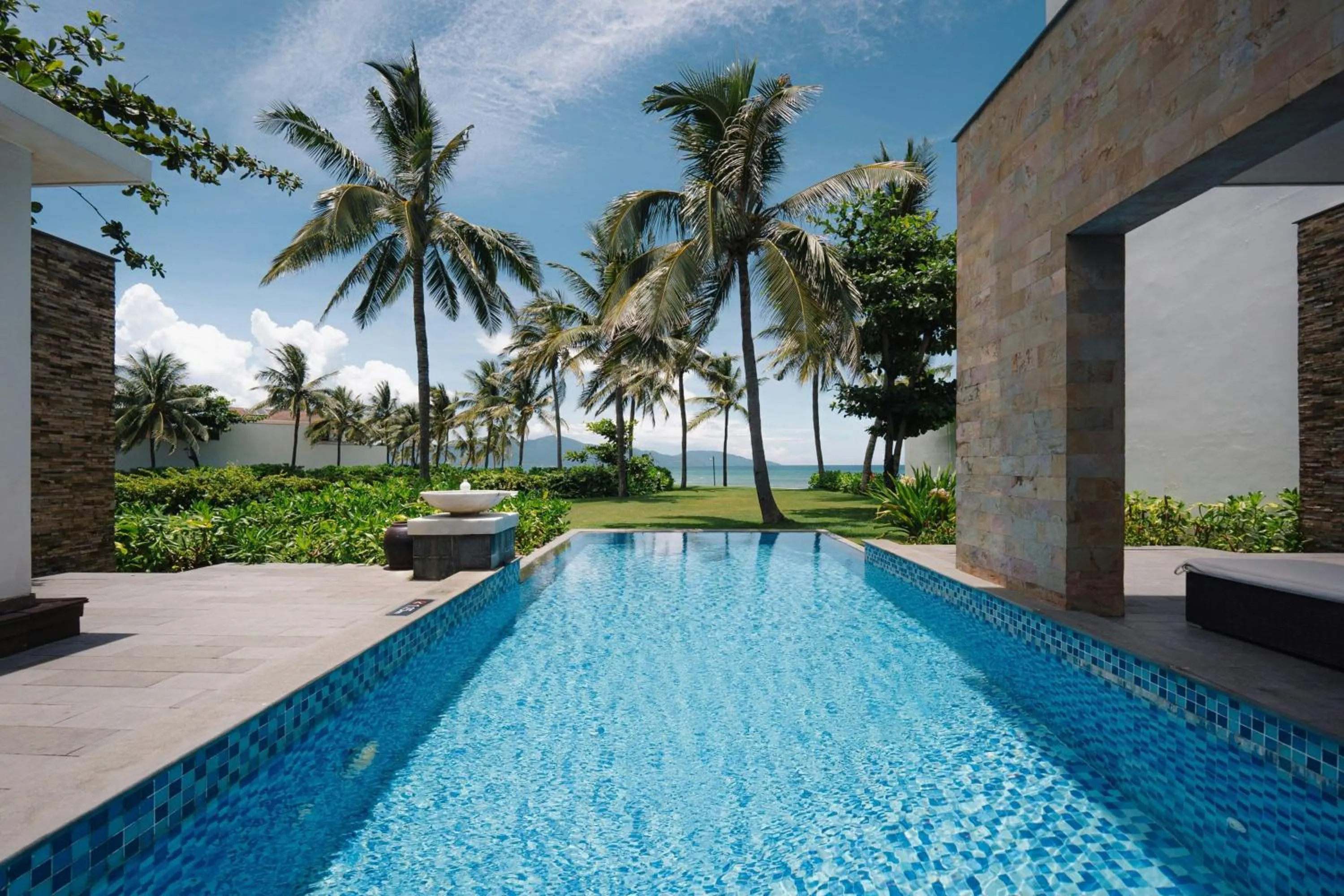 Swimming pool in Danang Marriott Resort & Spa