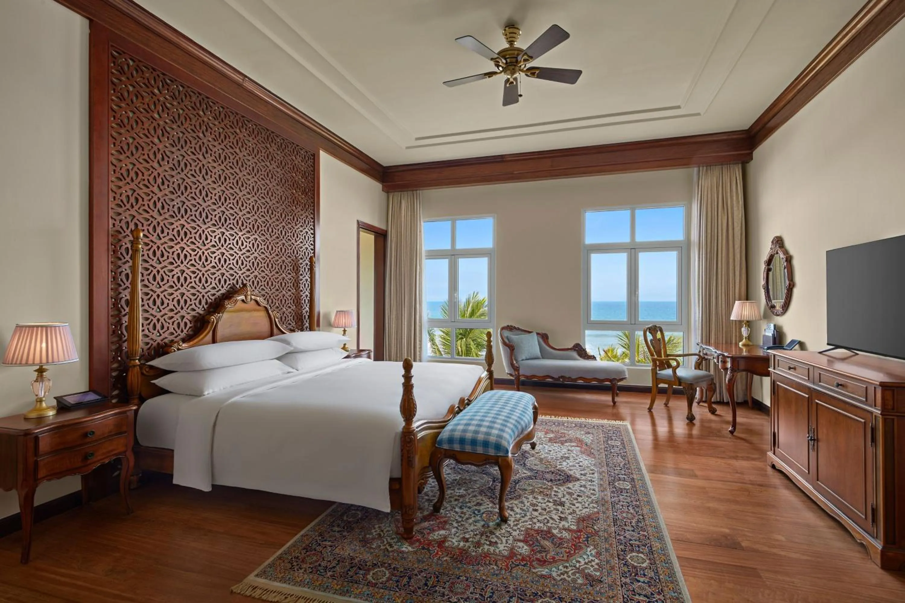 Bedroom, Bed in Danang Marriott Resort & Spa