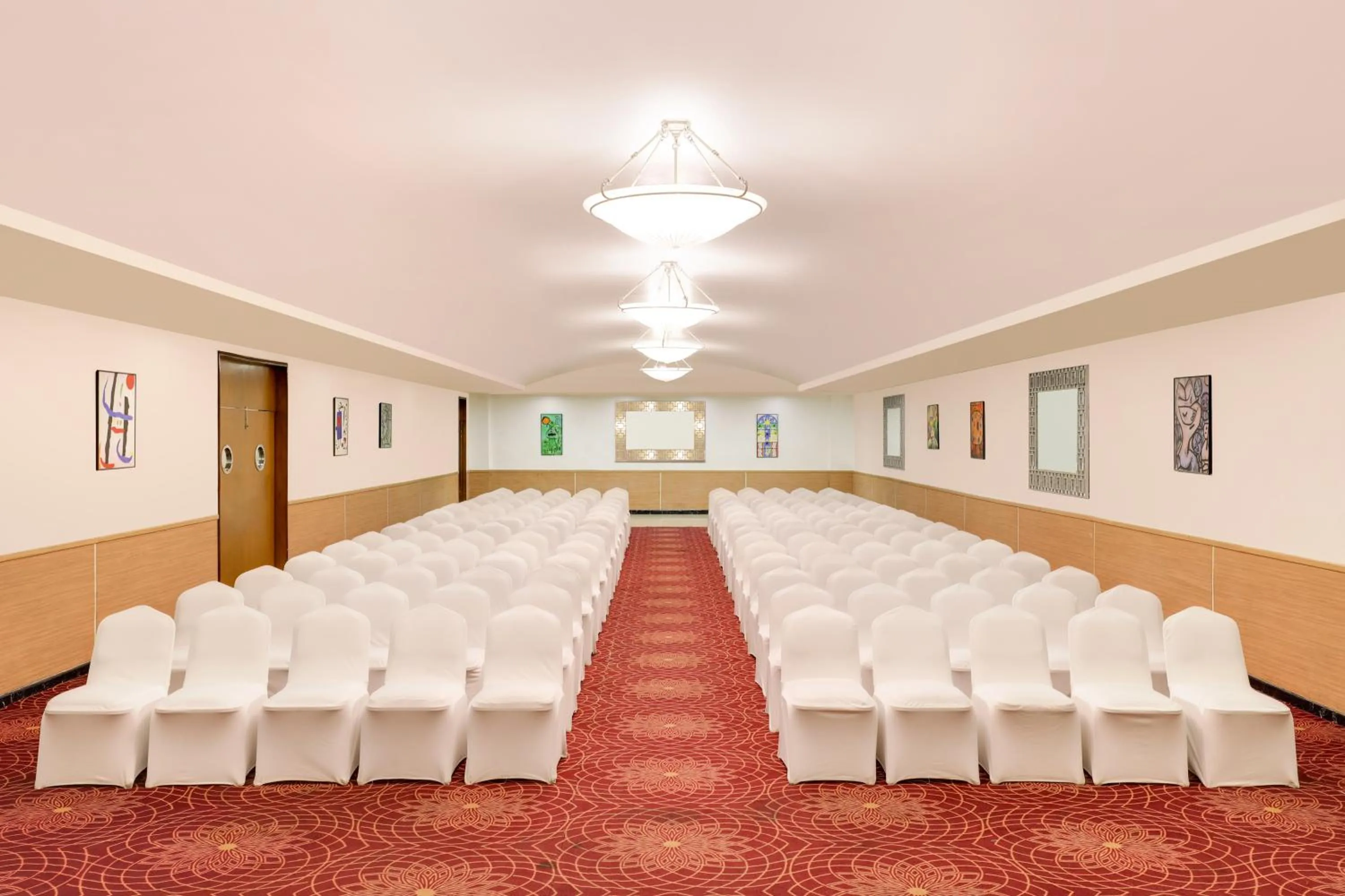 Banquet/Function facilities in Lemon Tree Hotel, Indore