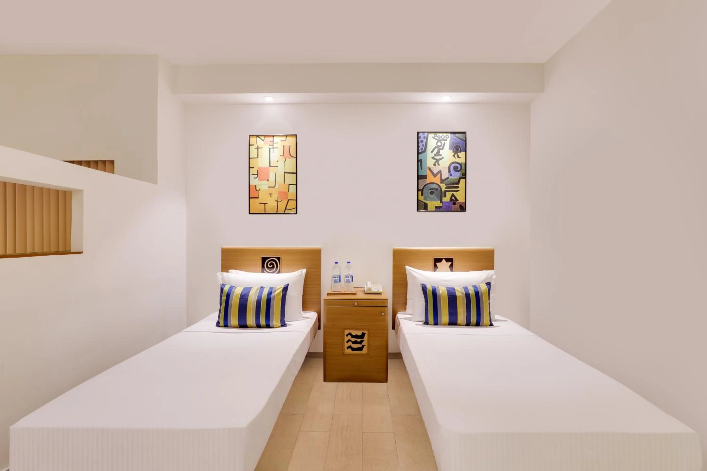 Bedroom, Bed in Lemon Tree Hotel, Indore