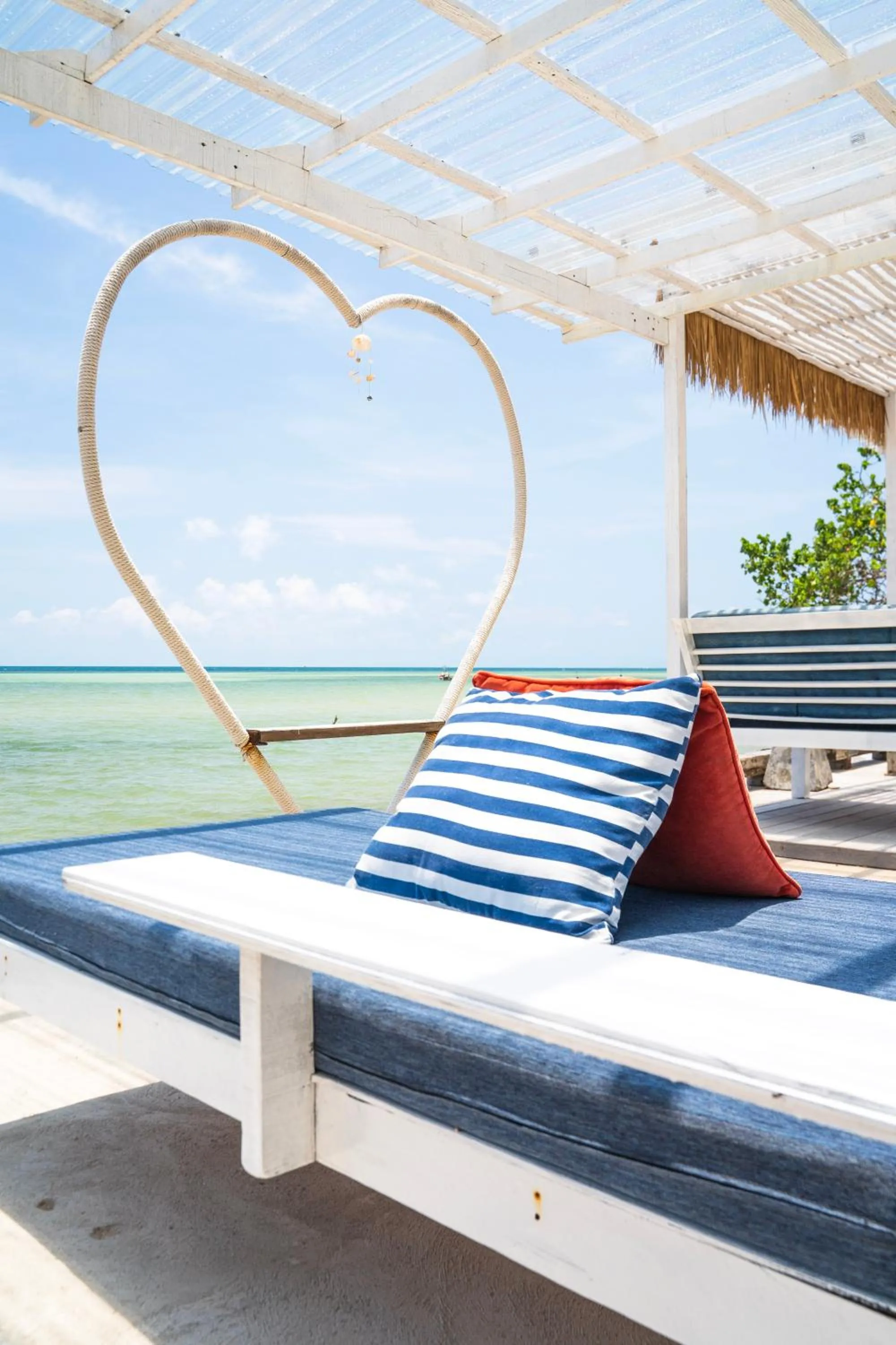 sunbed in Chantaramas Beach Resort Koh Phangan