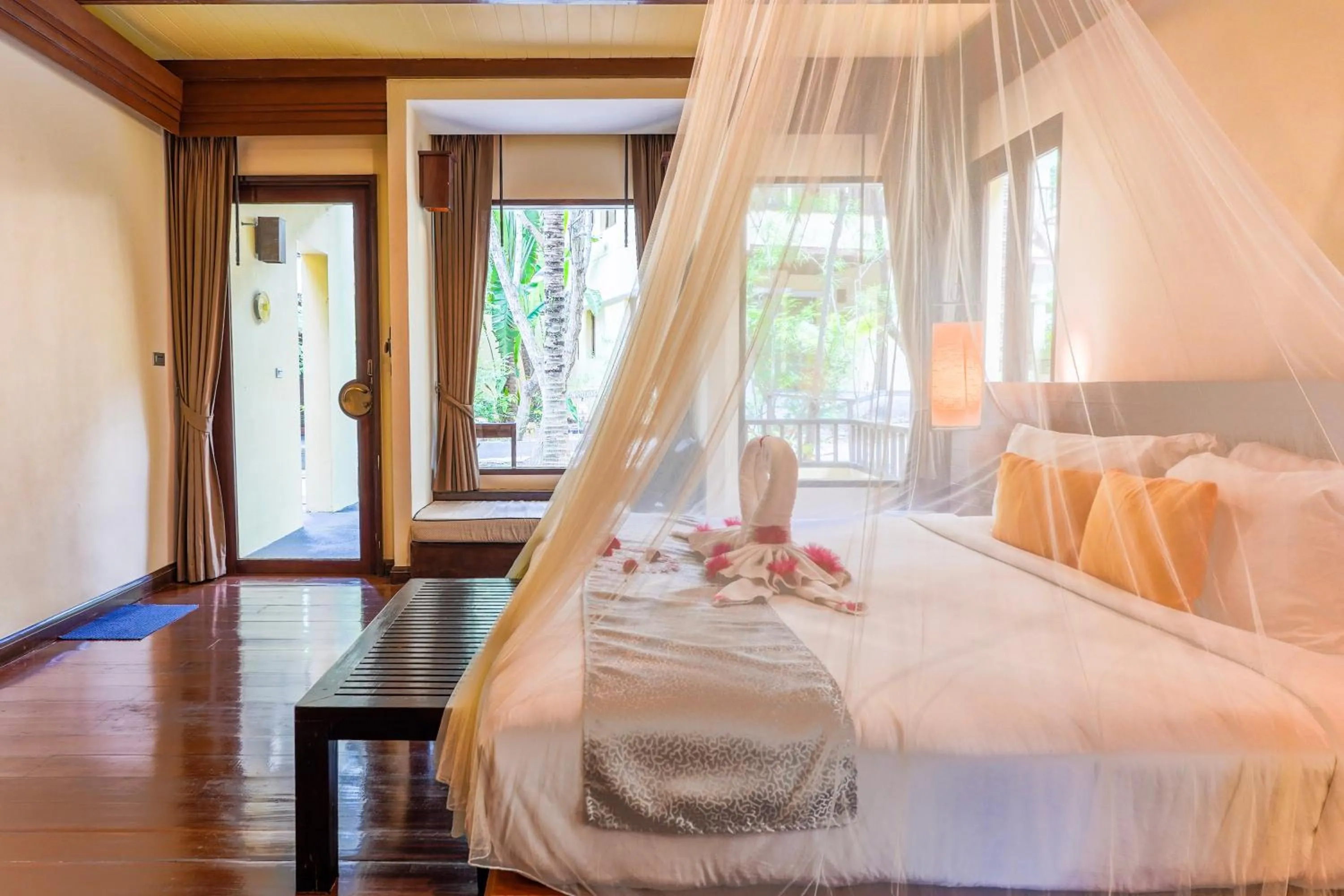 Bedroom, Bed in Chantaramas Beach Resort Koh Phangan