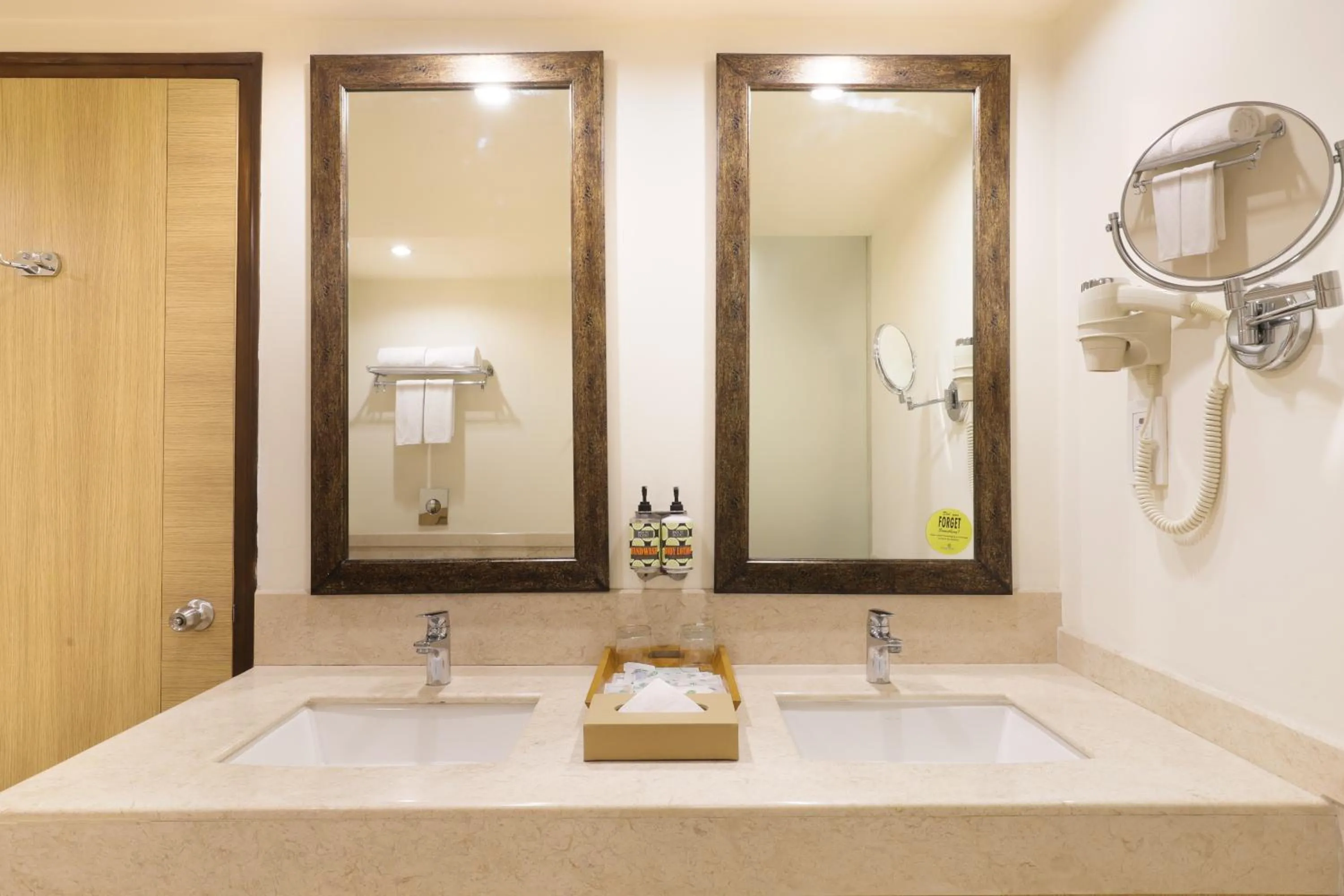 Lemon Tree Premier, Ulsoor Lake, Bengaluru