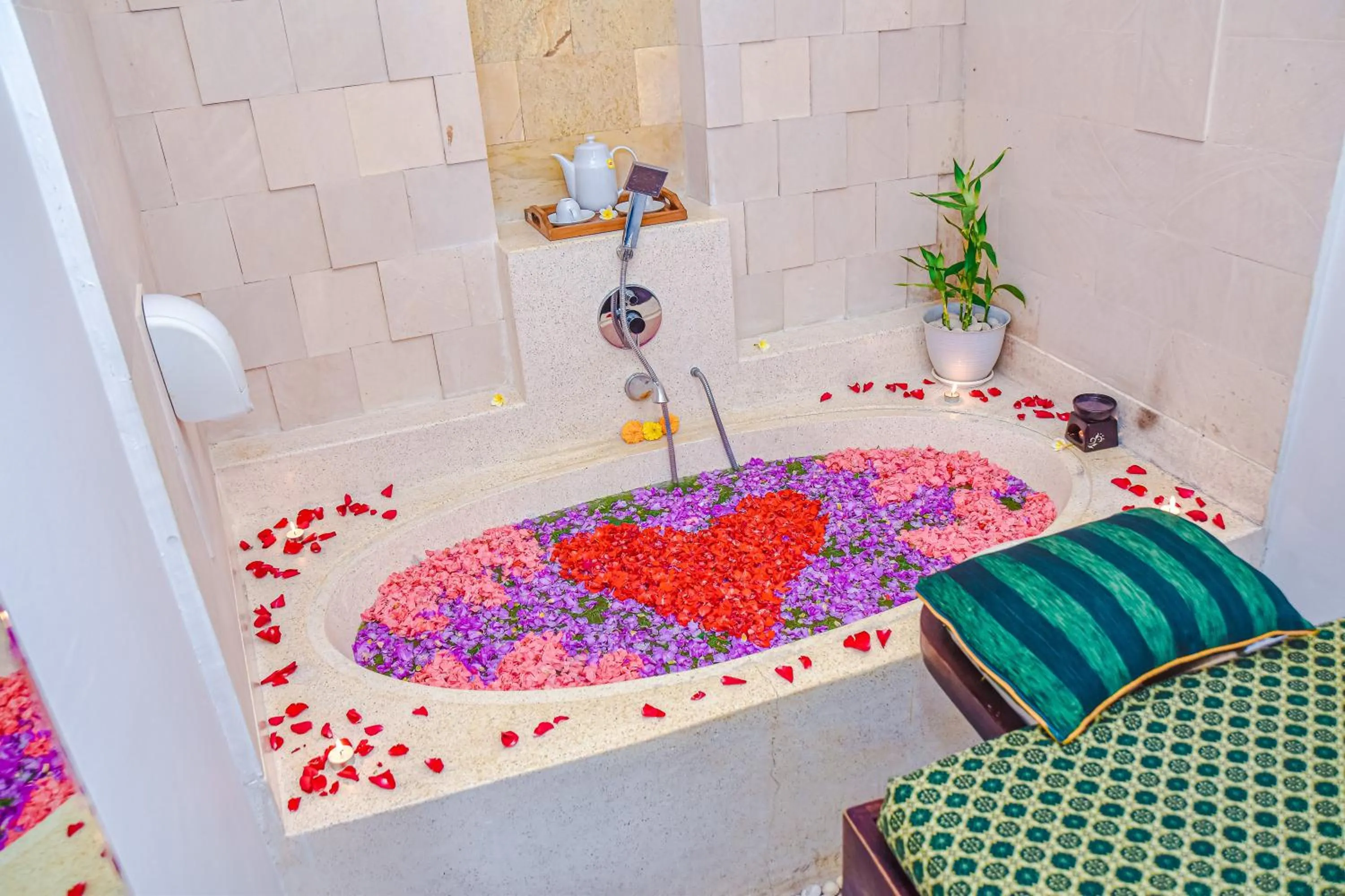 Spa and wellness centre/facilities in The Lokha Legian Resort & Spa